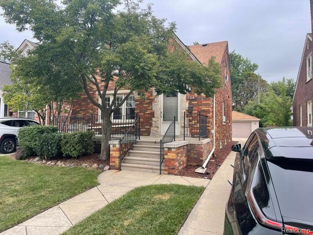 734 N North Waverly Street Property Photo 3