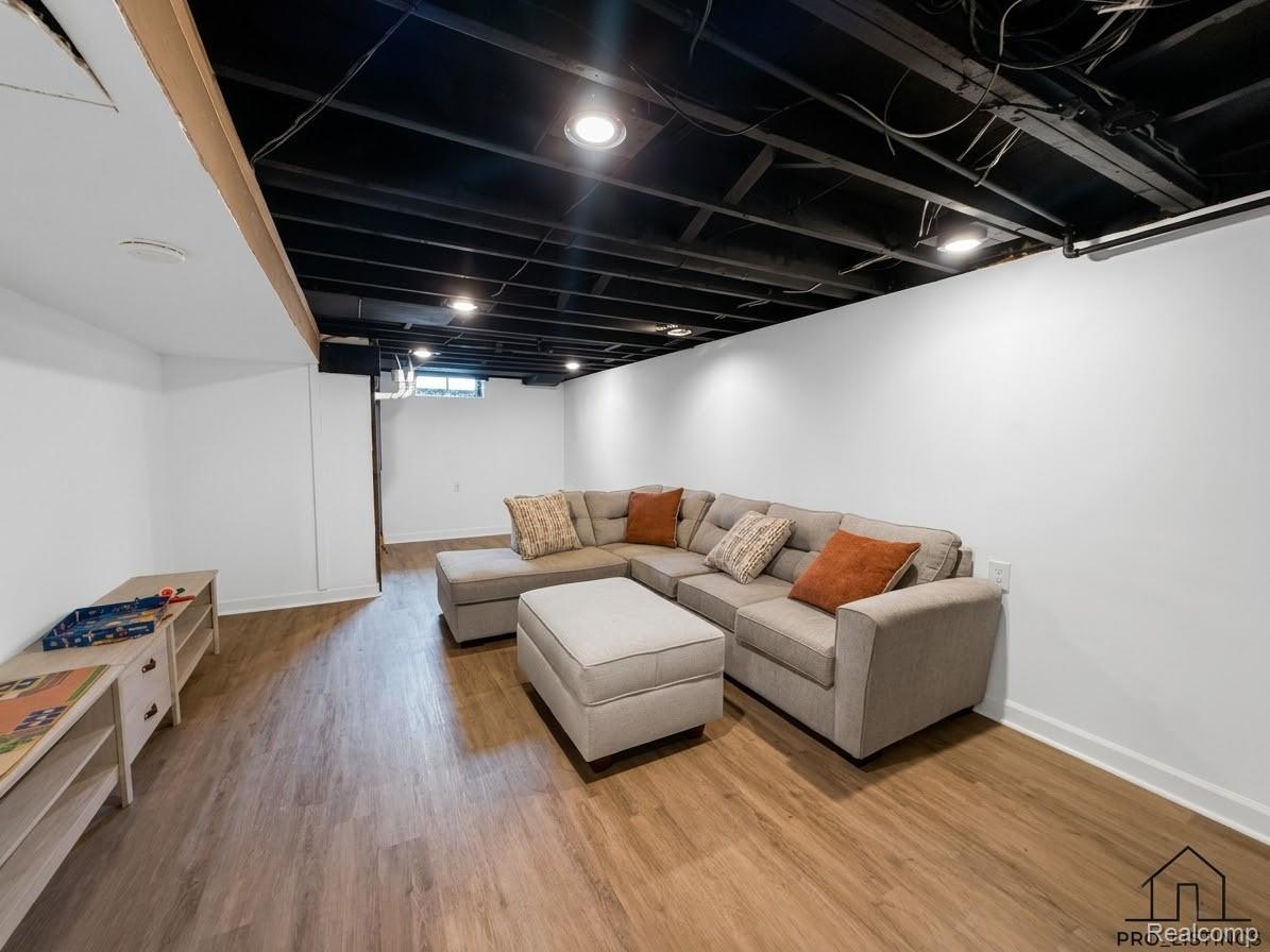 31687 Norrid Circle Property Photo 24