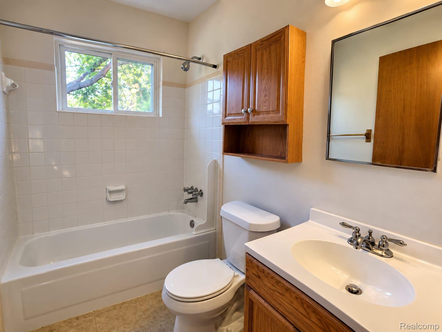 6793 Prospect Avenue Property Photo 7