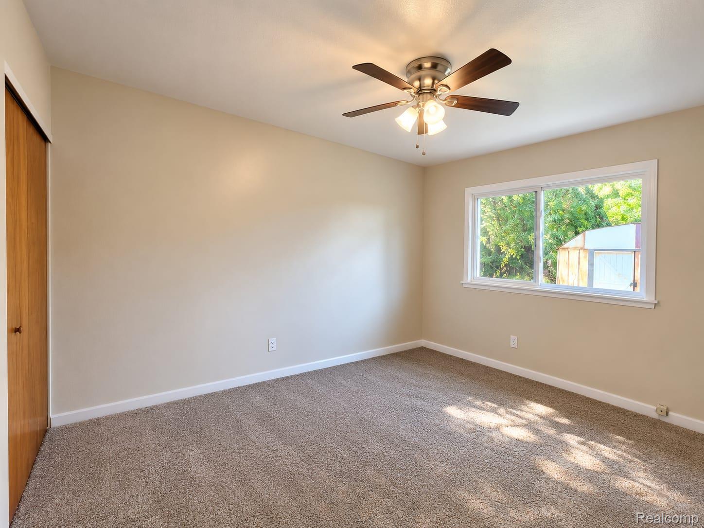 6793 Prospect Avenue Property Photo 8