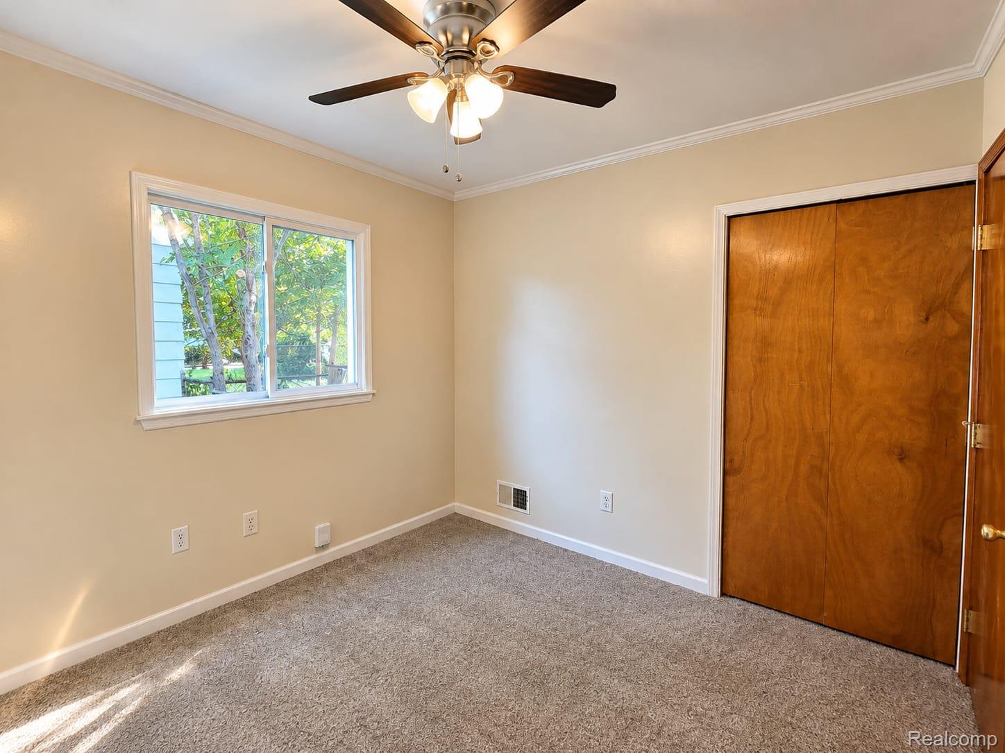 6793 Prospect Avenue Property Photo 11
