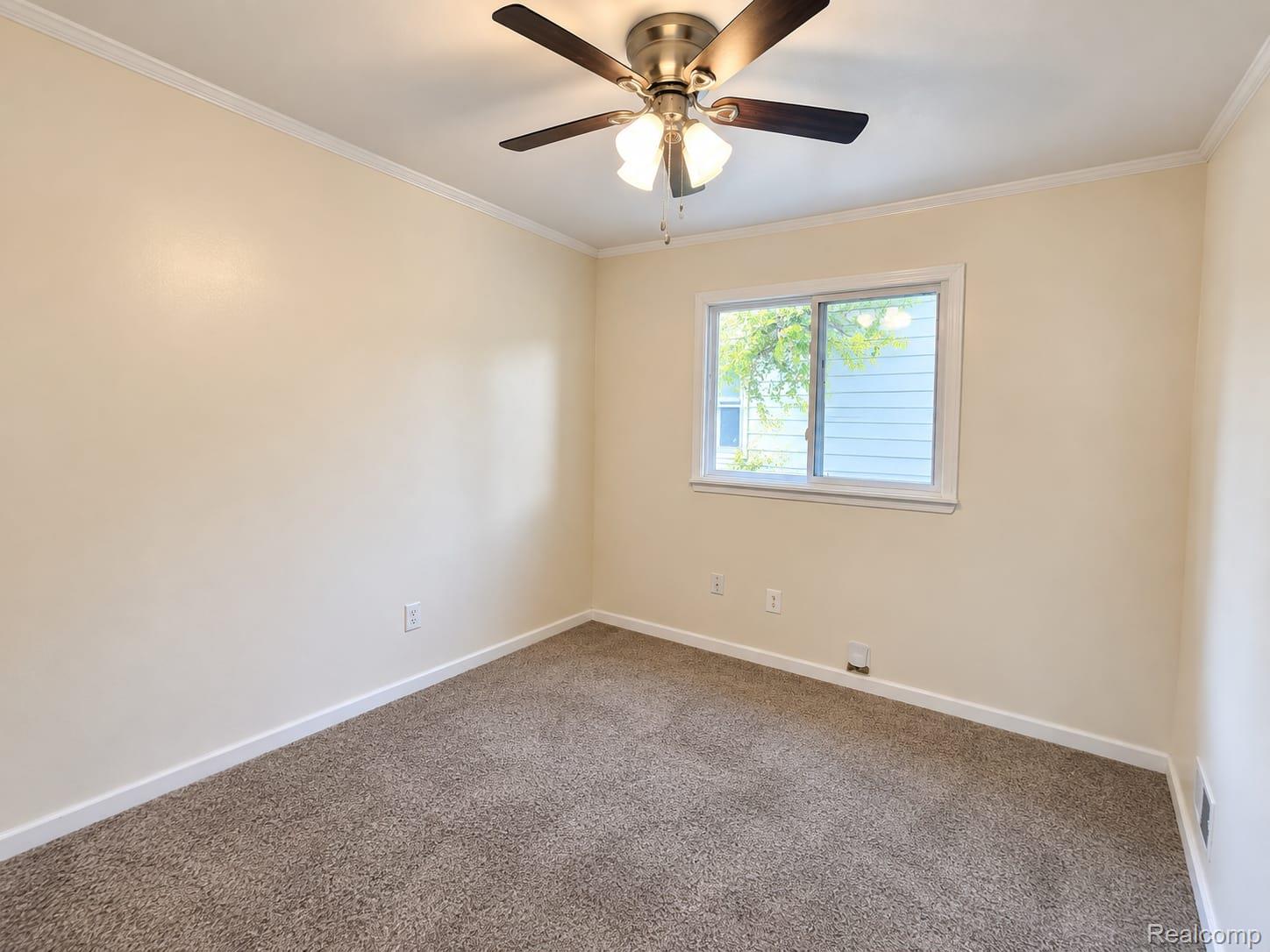 6793 Prospect Avenue Property Photo 12