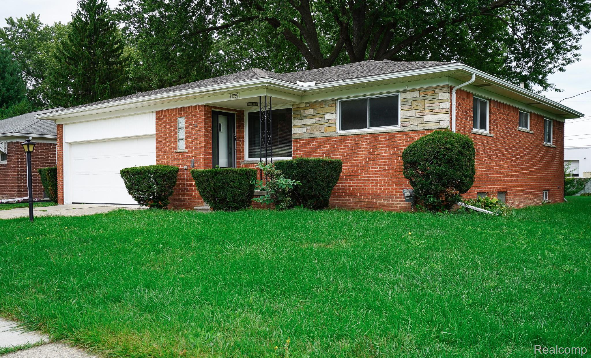 21792 Elmwood Avenue Property Photo 1