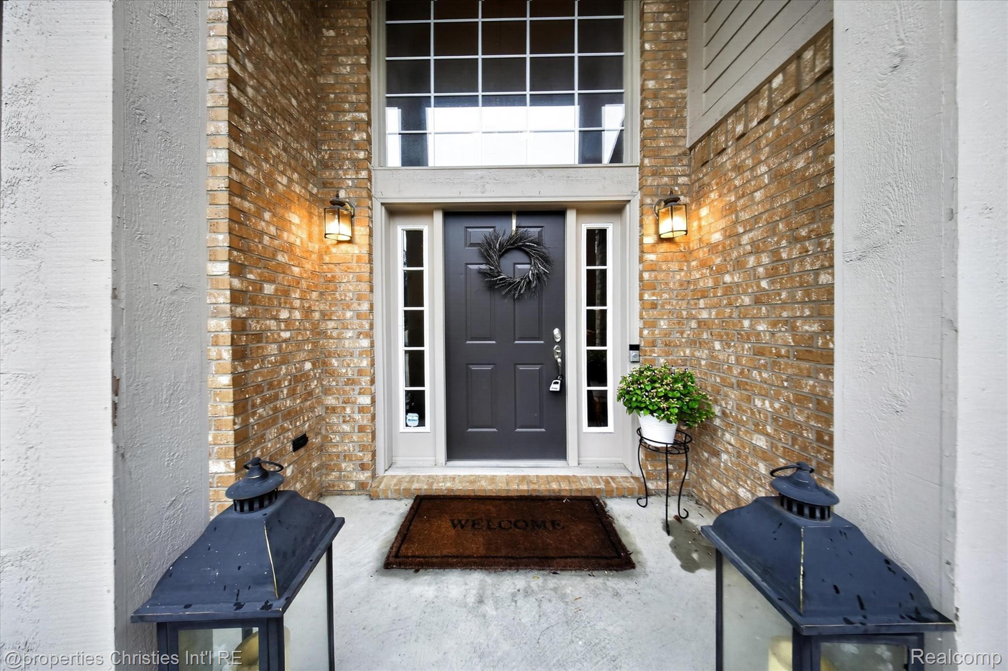18032 Cascade Drive Property Photo 6