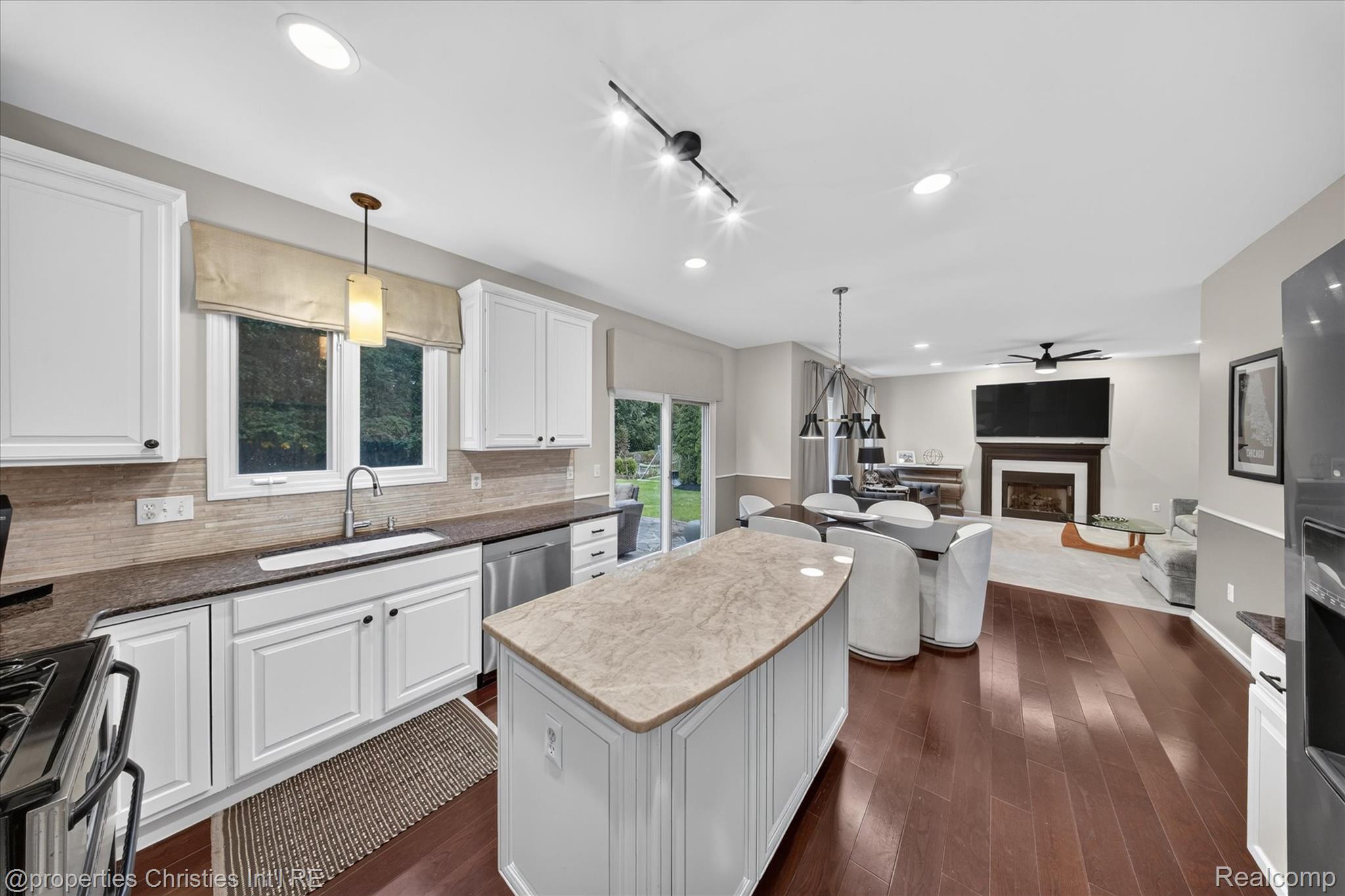 18032 Cascade Drive Property Photo 19