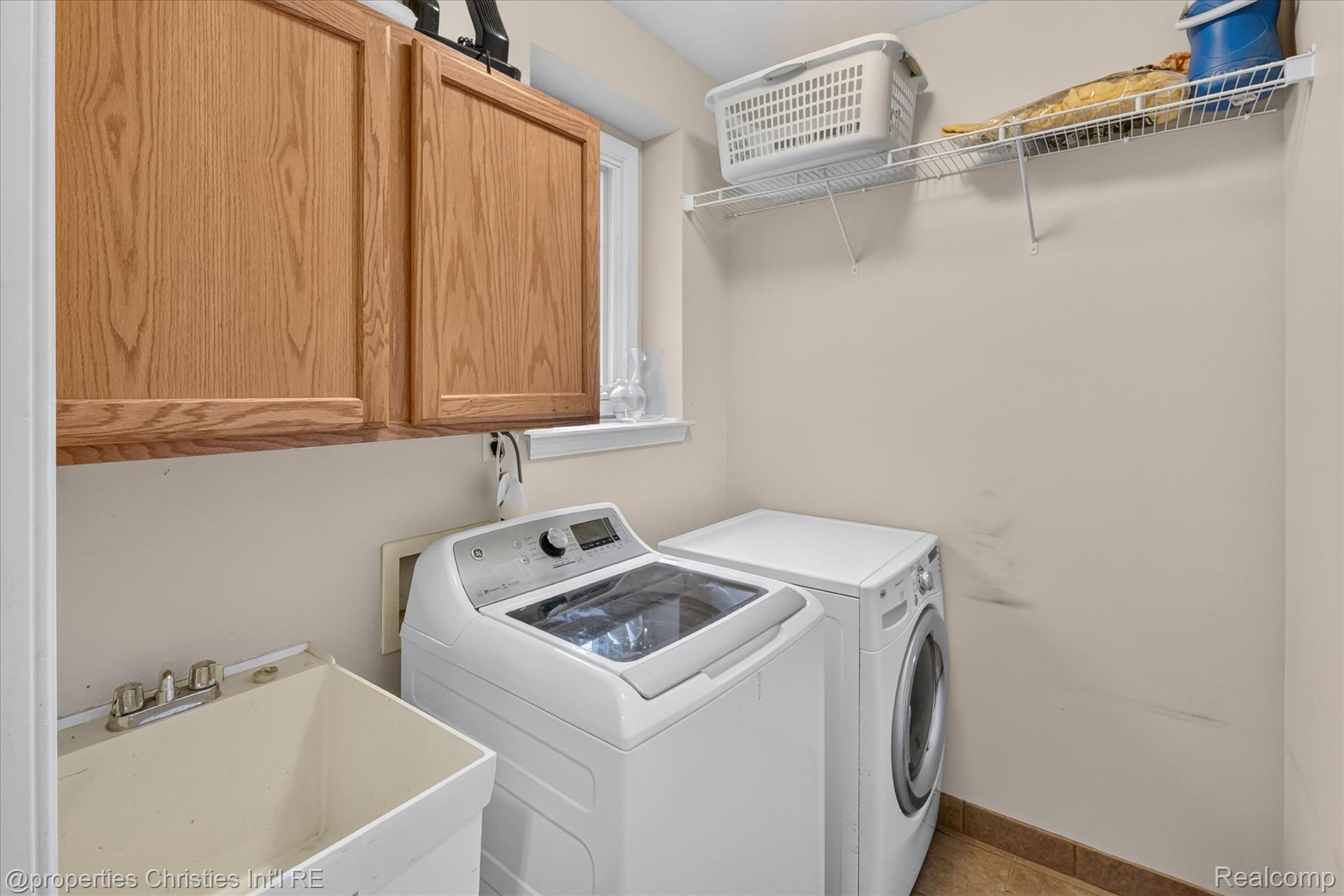 18032 Cascade Drive Property Photo 29