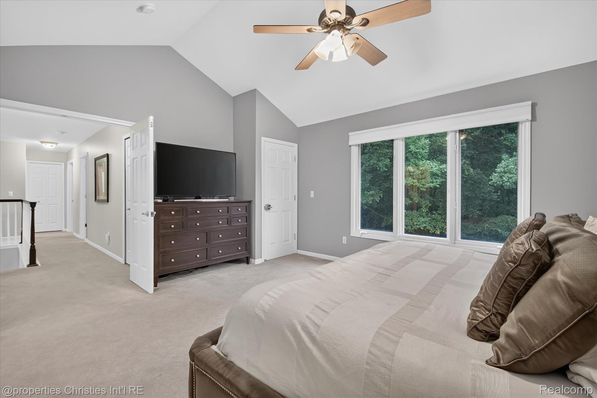 18032 Cascade Drive Property Photo 33