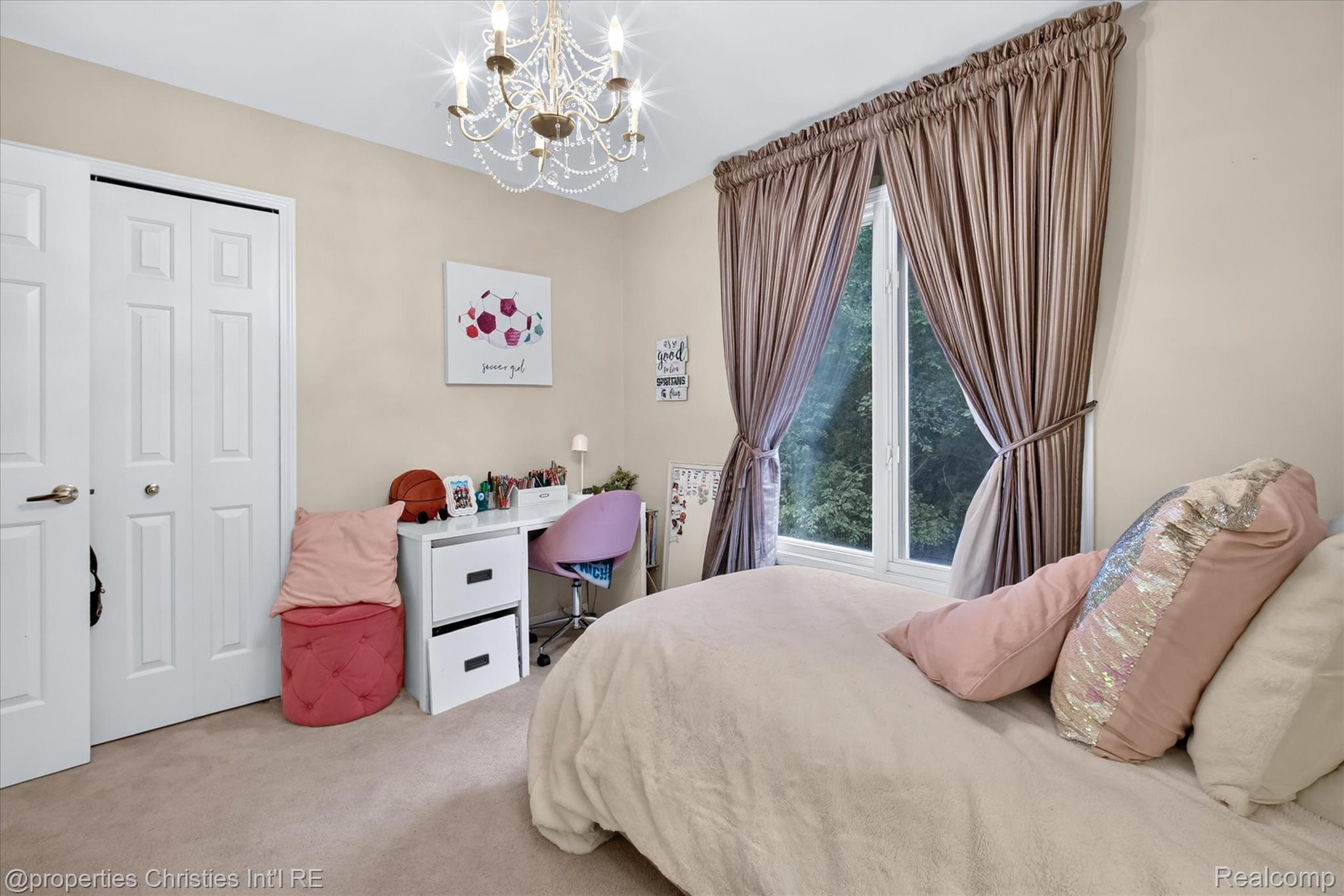 18032 Cascade Drive Property Photo 38