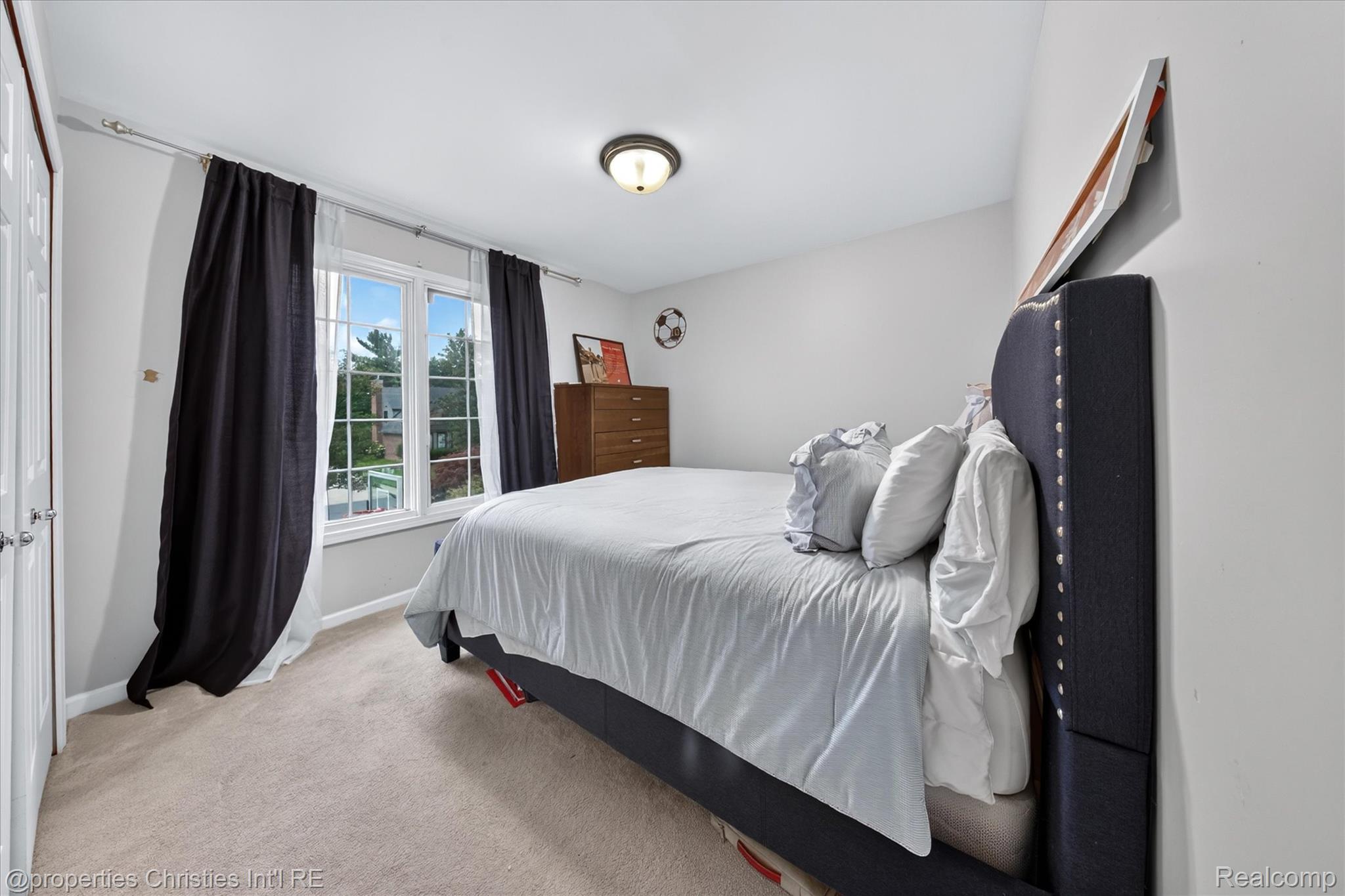 18032 Cascade Drive Property Photo 45