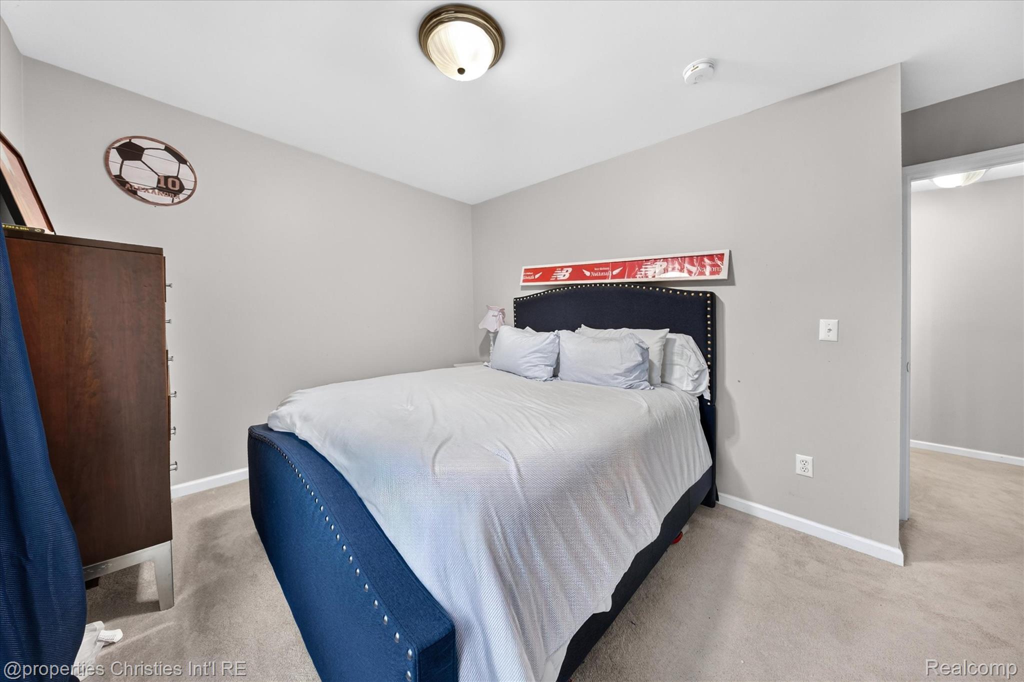 18032 Cascade Drive Property Photo 46