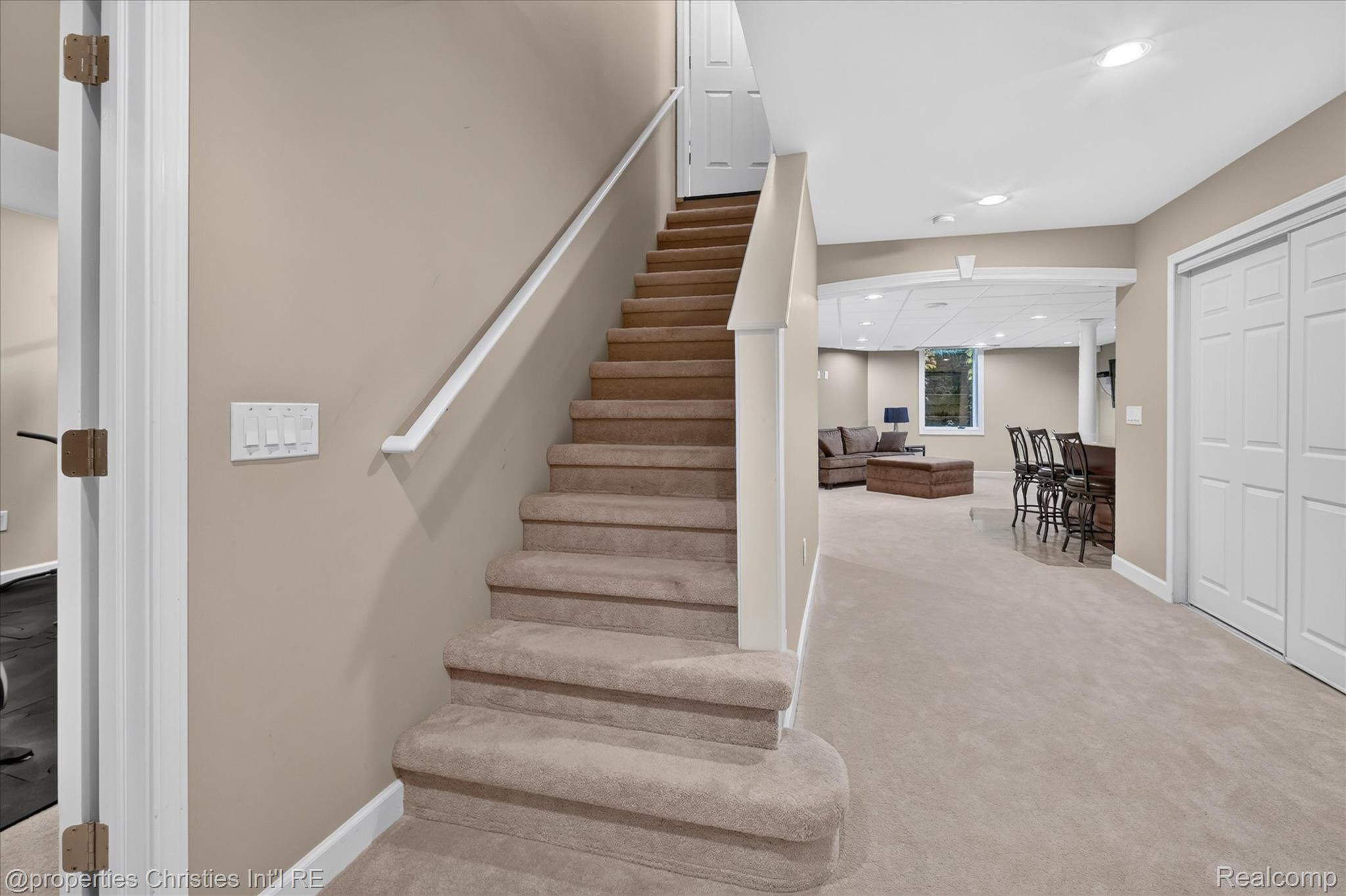 18032 Cascade Drive Property Photo 48