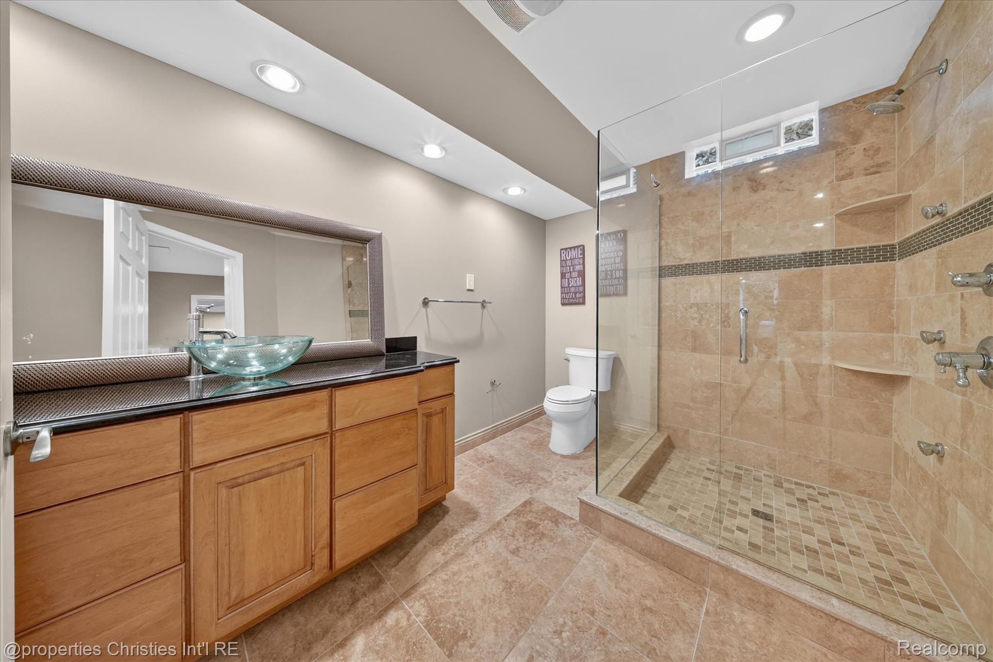 18032 Cascade Drive Property Photo 49