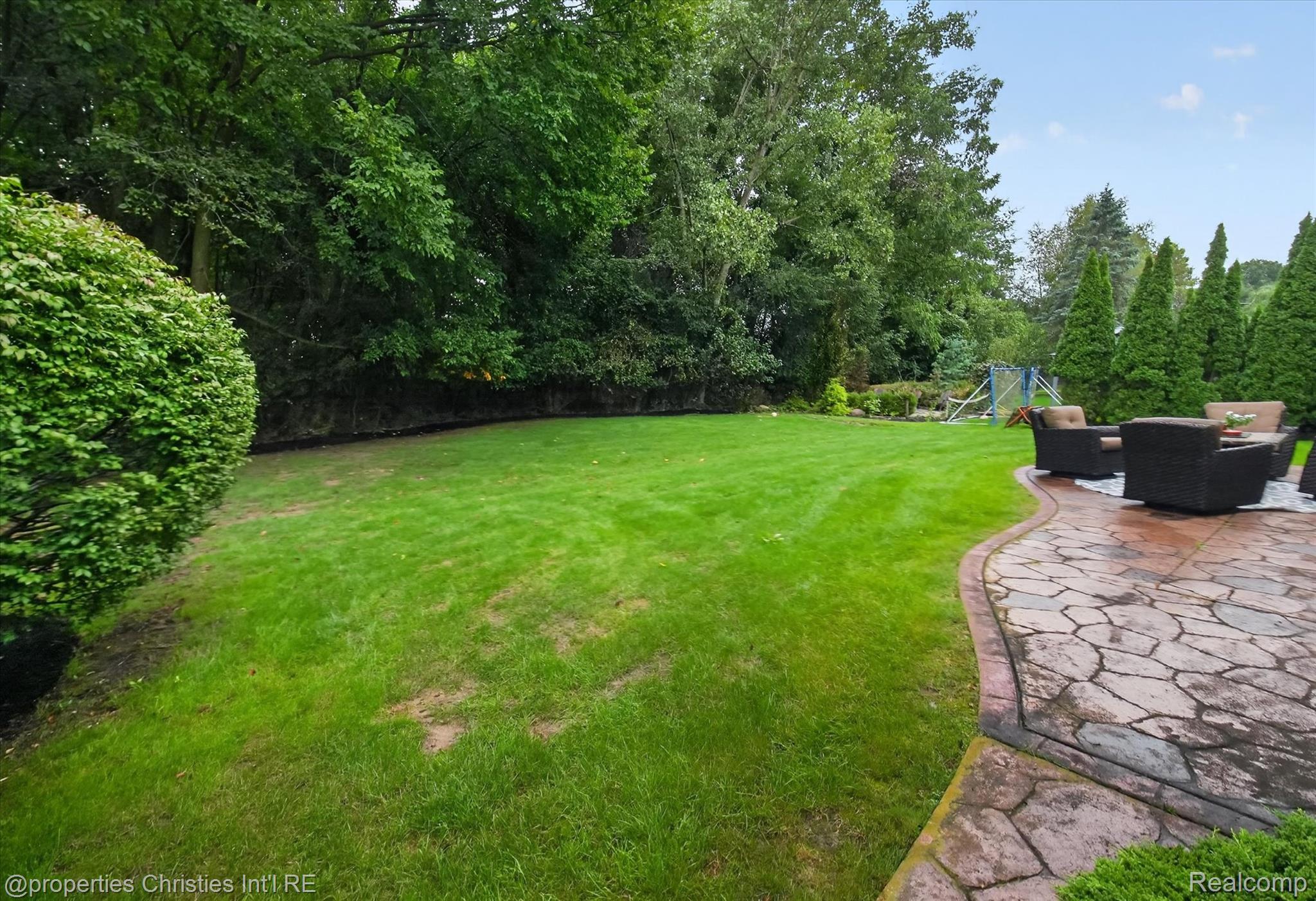 18032 Cascade Drive Property Photo 63