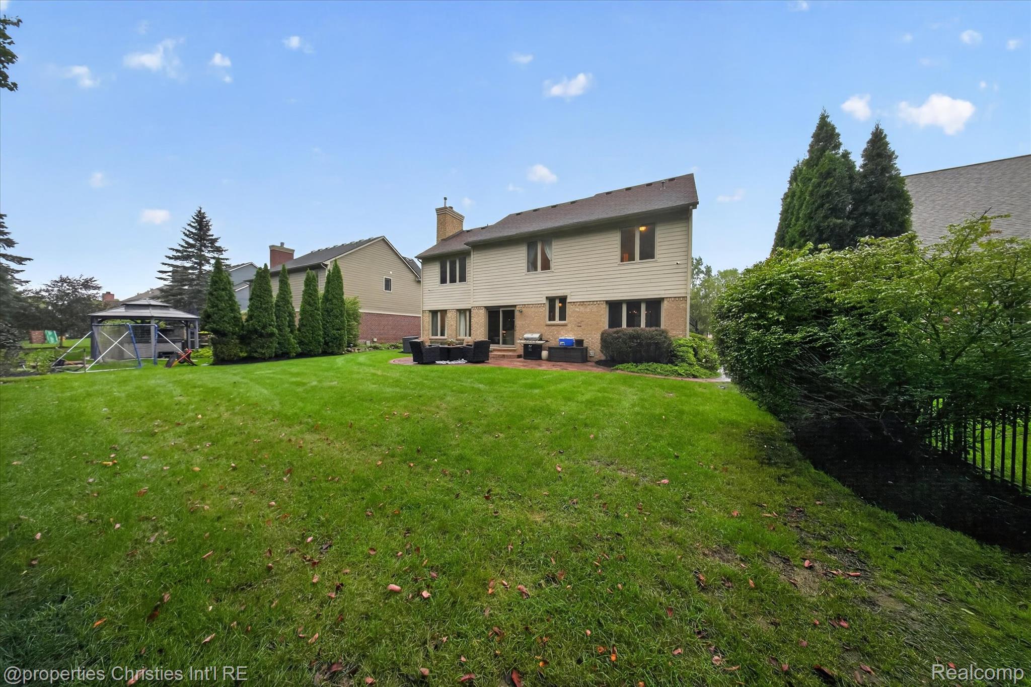 18032 Cascade Drive Property Photo 66