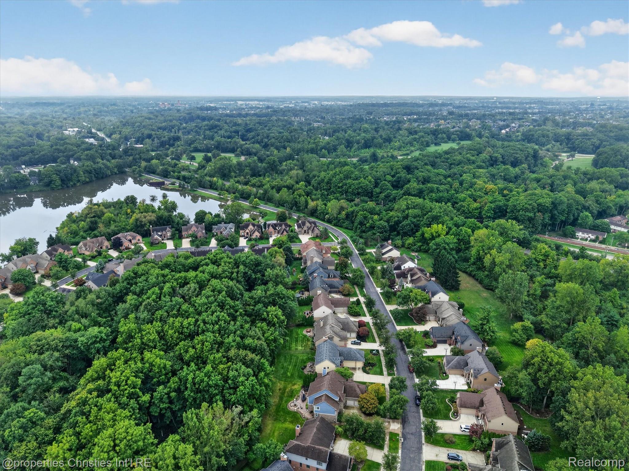 18032 Cascade Drive Property Photo 88