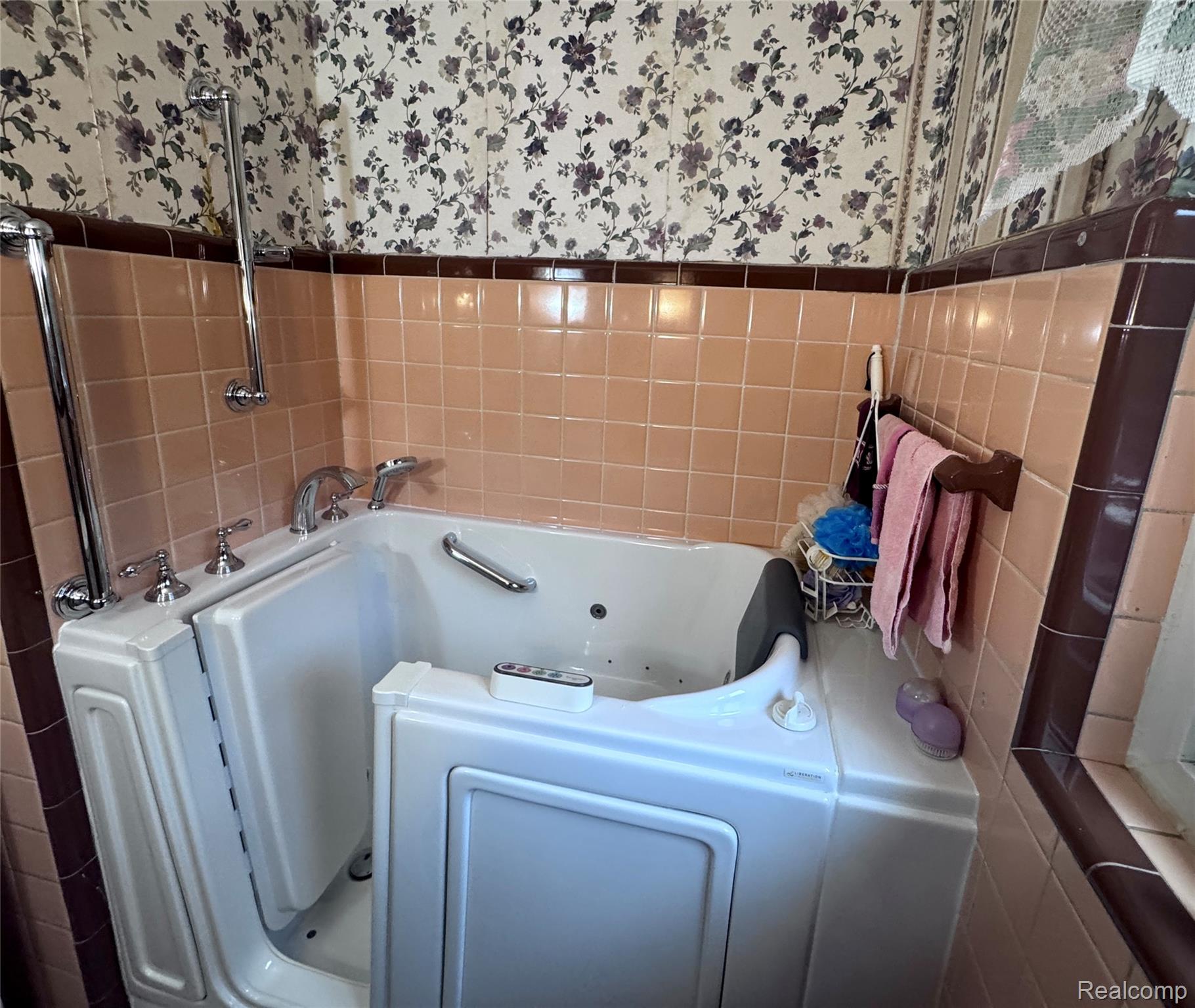 26140 Rangemore Street Property Photo 8