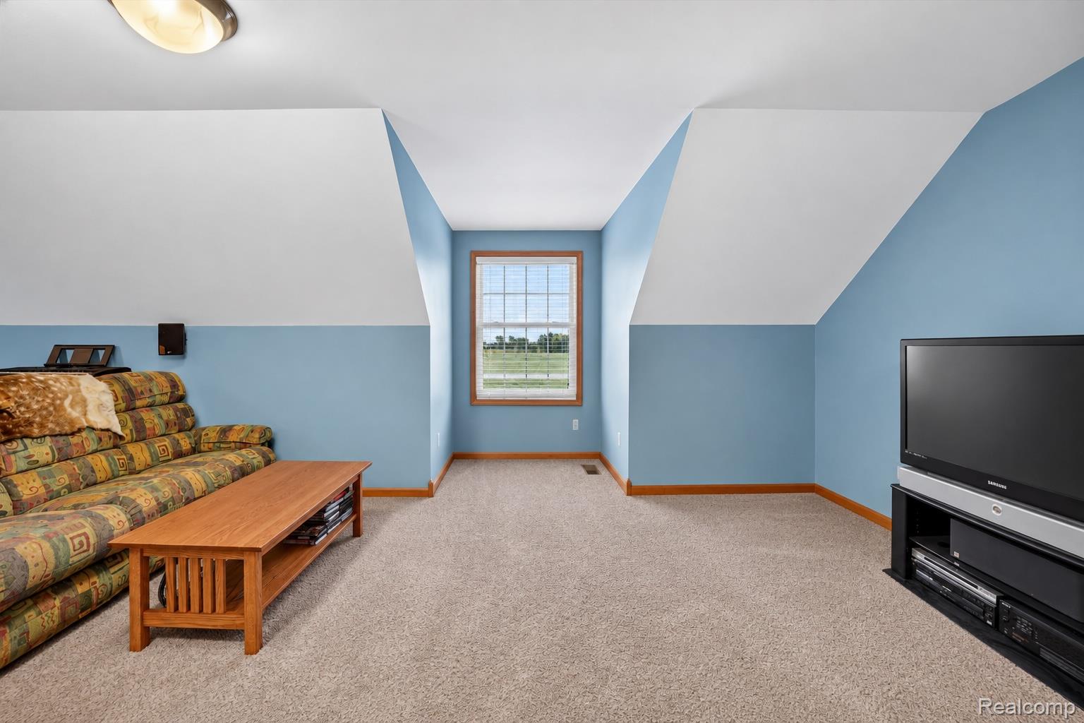 10785 Grafton Road Property Photo 14