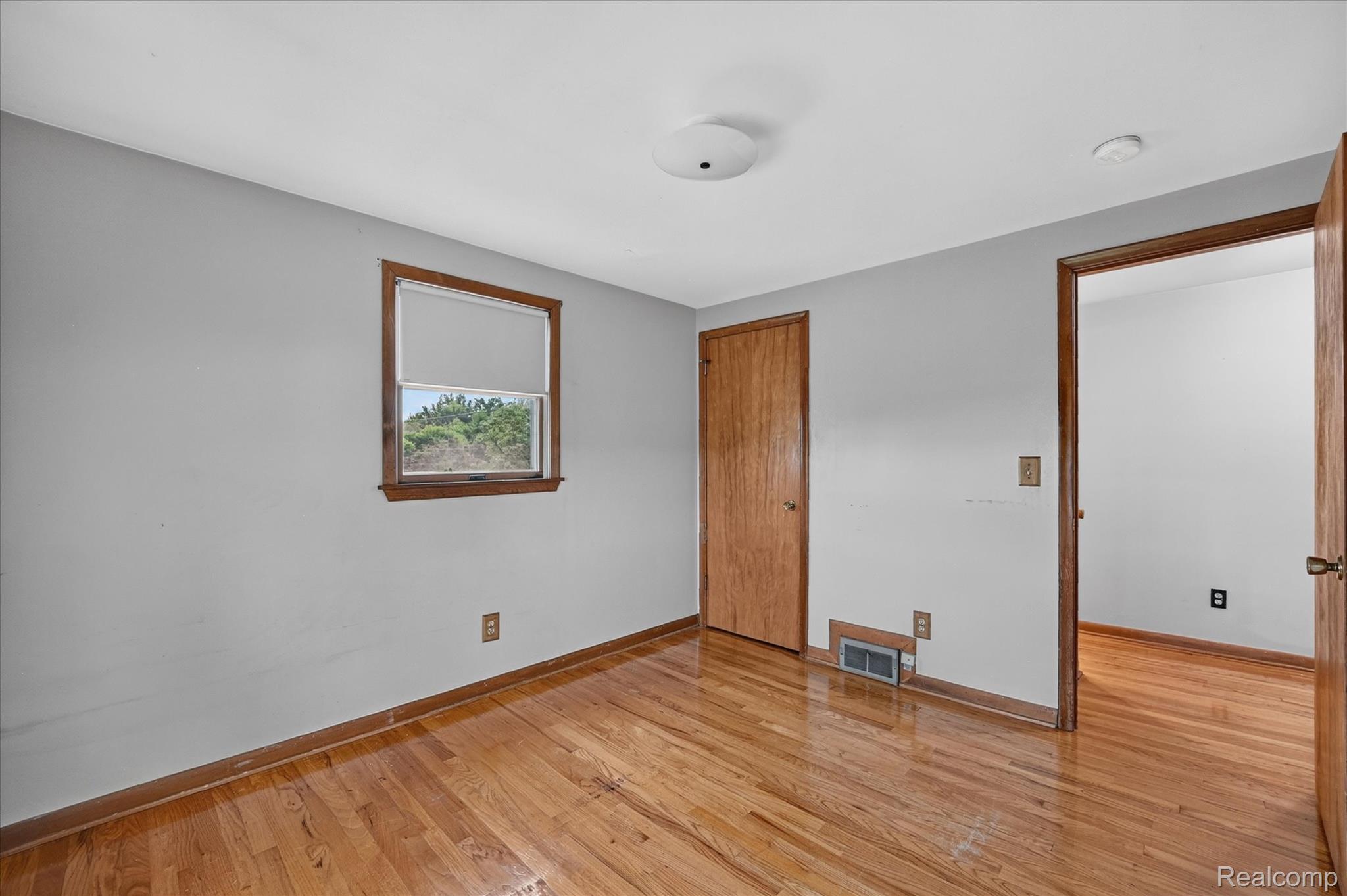 10785 Grafton Road Property Photo 33