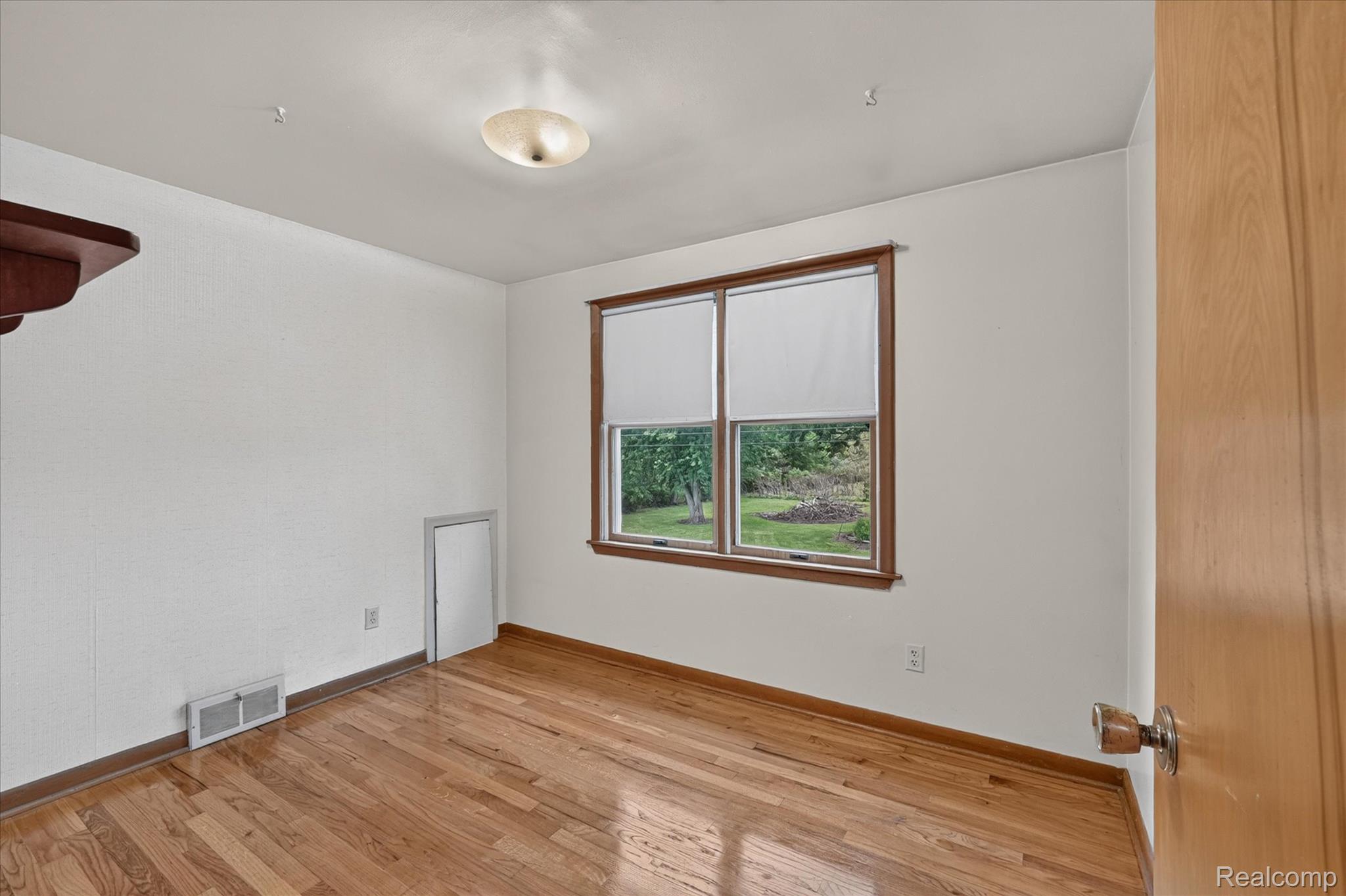 10785 Grafton Road Property Photo 38