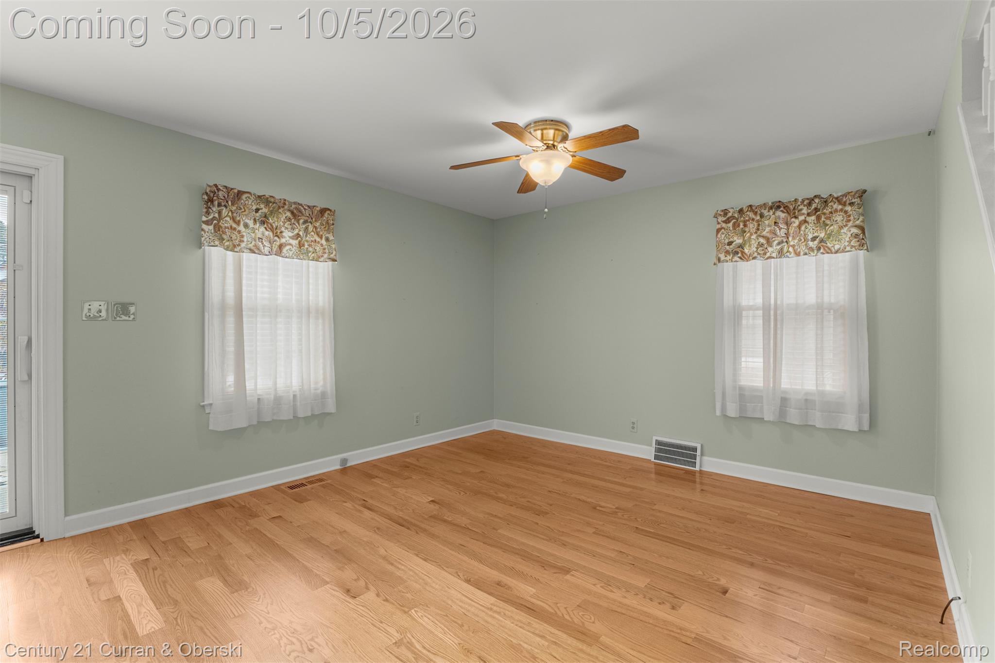 23145 Murray Street Property Photo 21