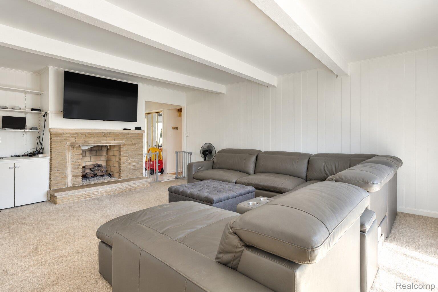 60 E Square Lake Road Property Photo 15
