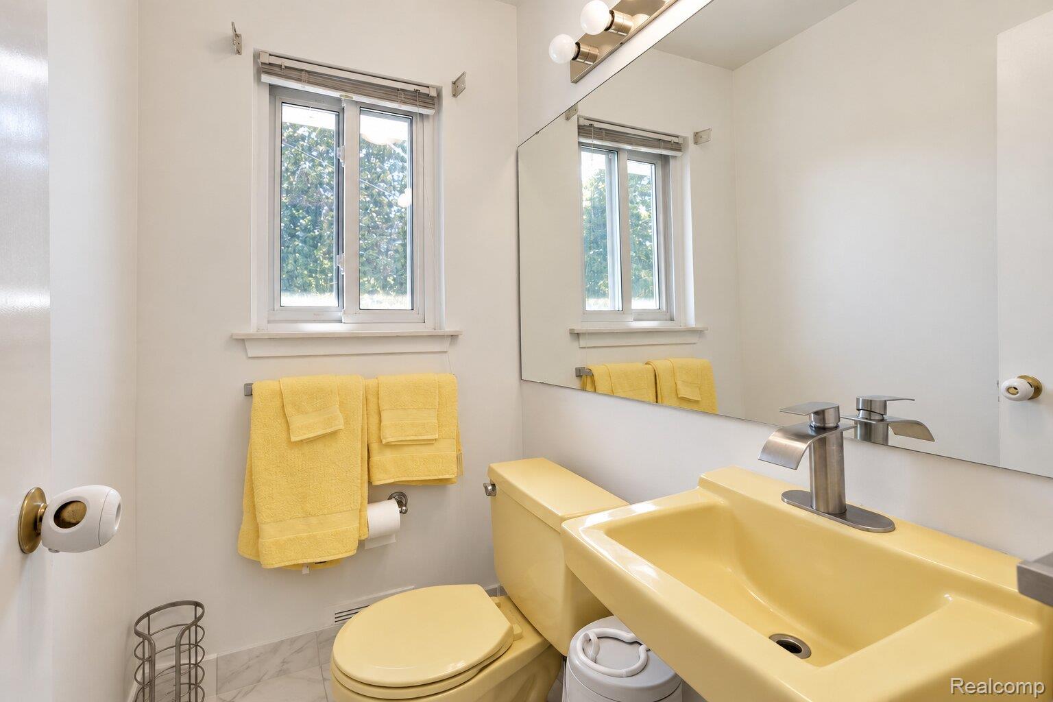 60 E Square Lake Road Property Photo 21