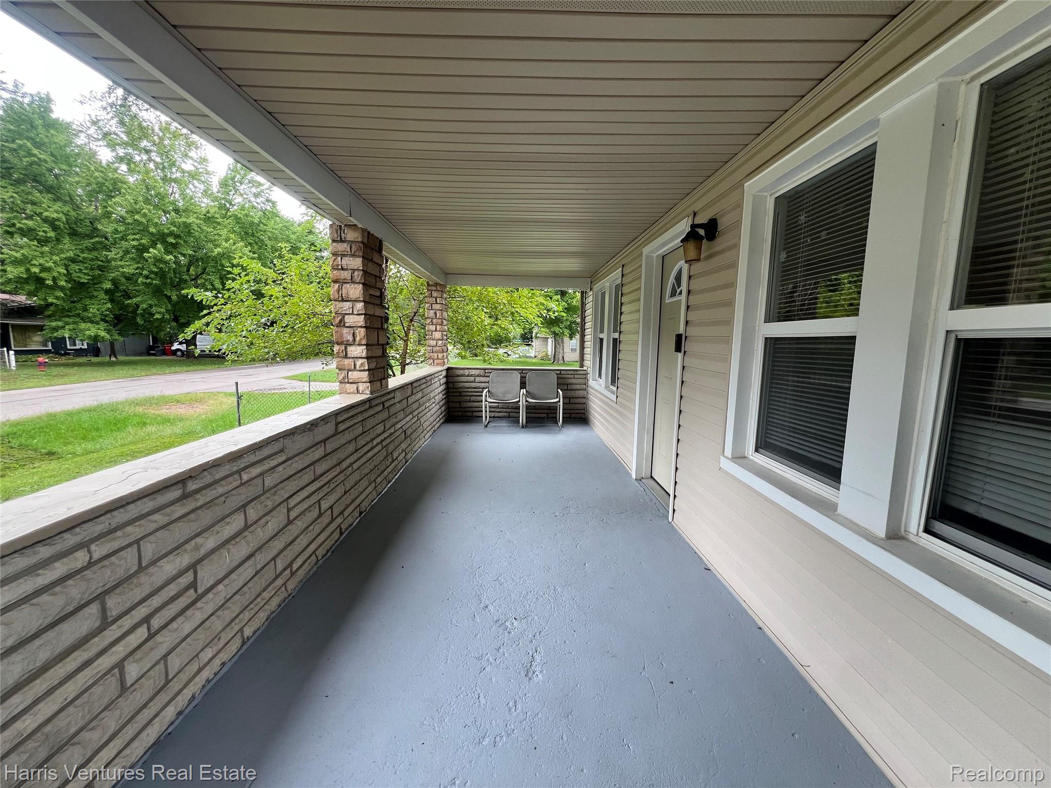 21344 Seminole Street Property Photo 5