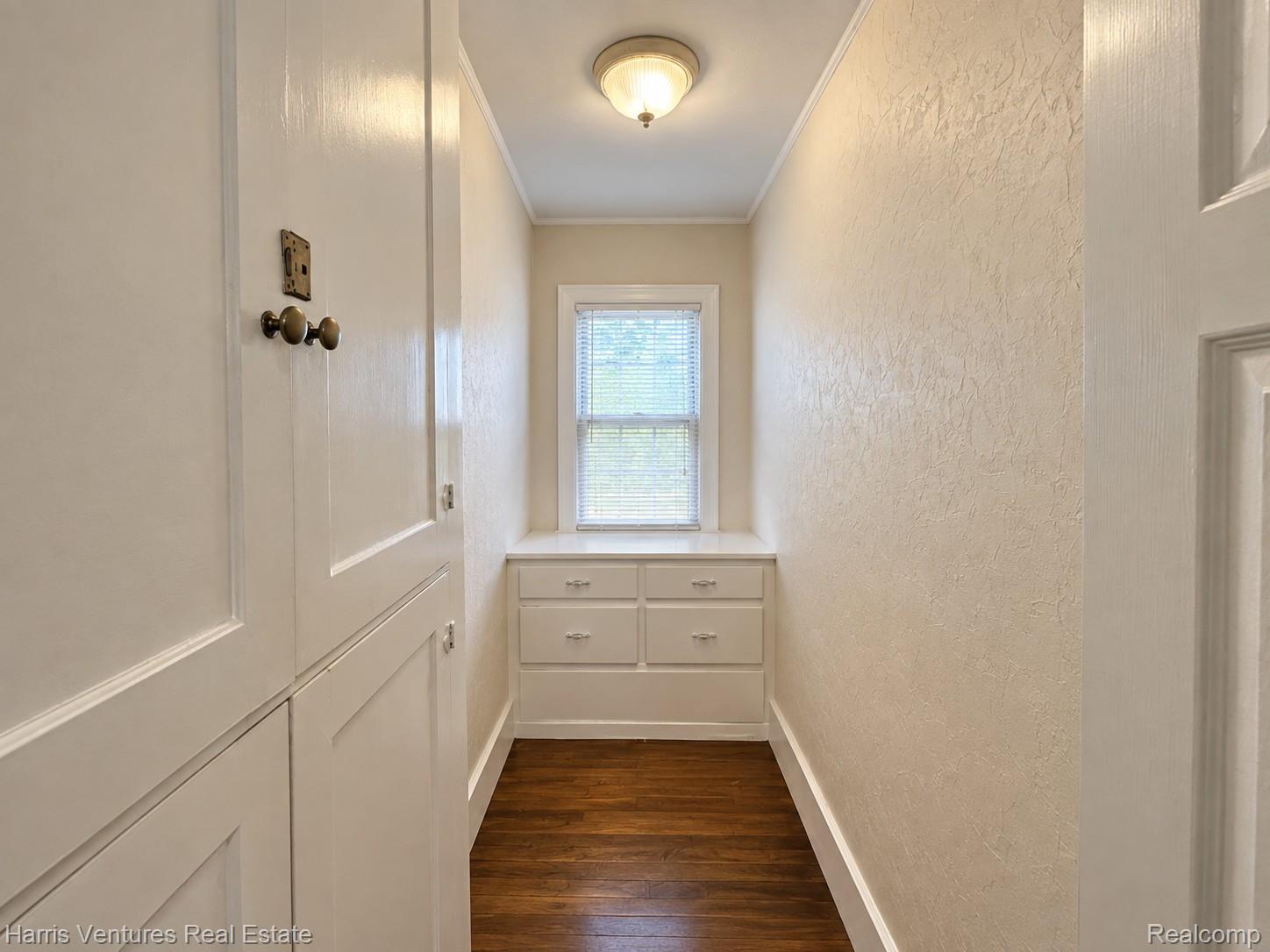 21344 Seminole Street Property Photo 12