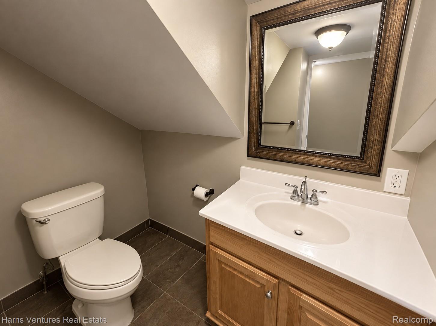 21344 Seminole Street Property Photo 21