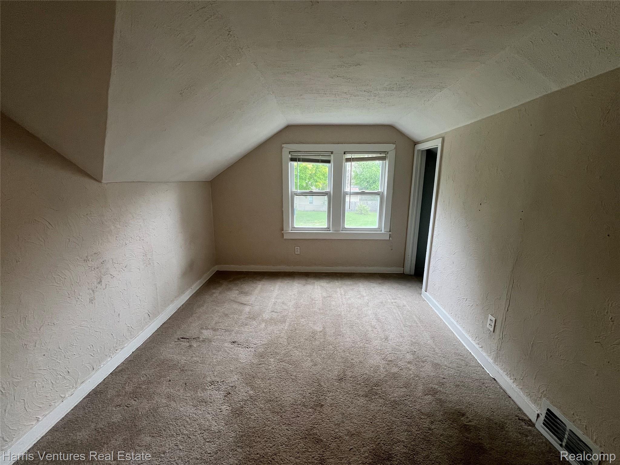 21344 Seminole Street Property Photo 24