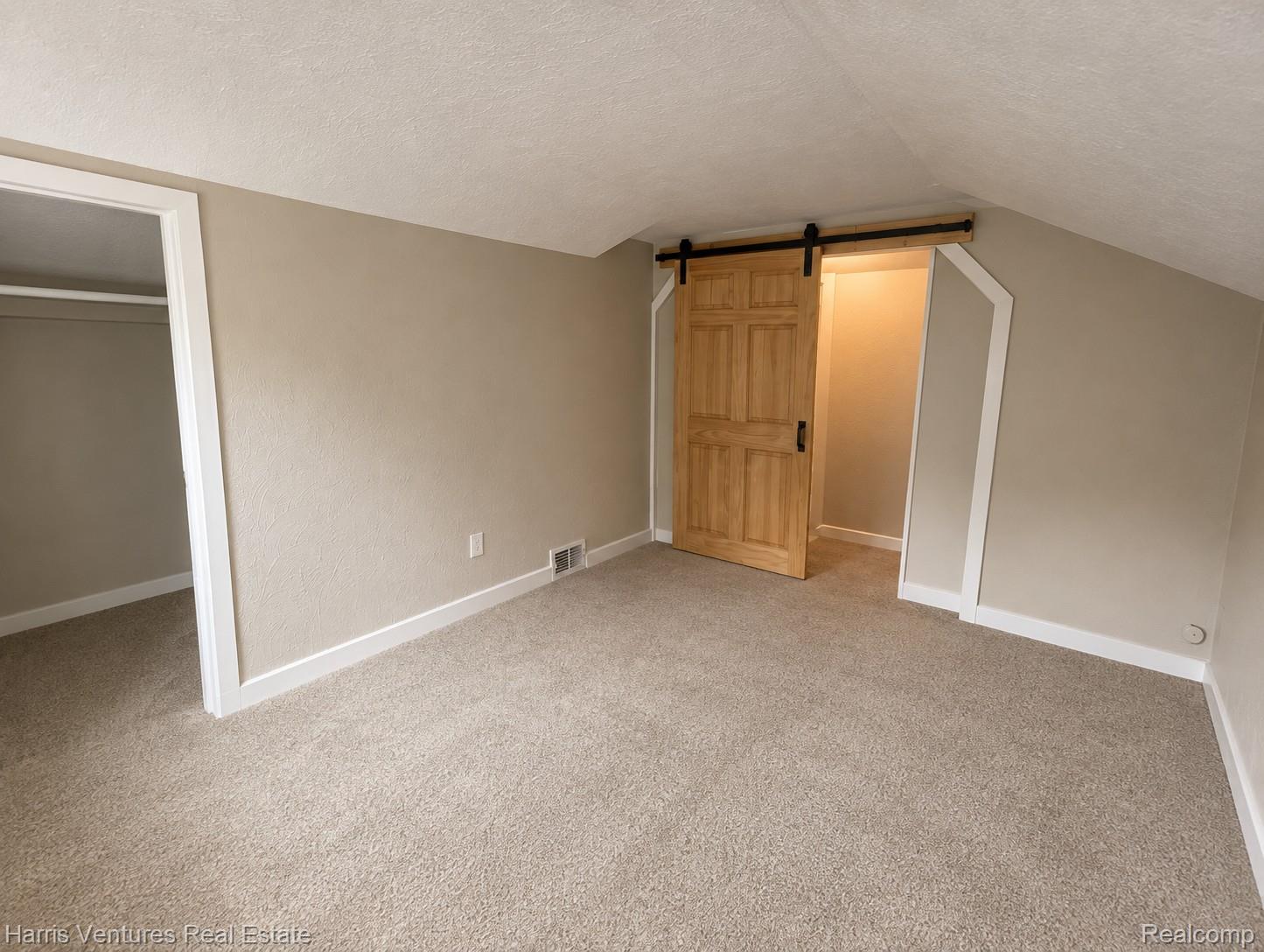 21344 Seminole Street Property Photo 25