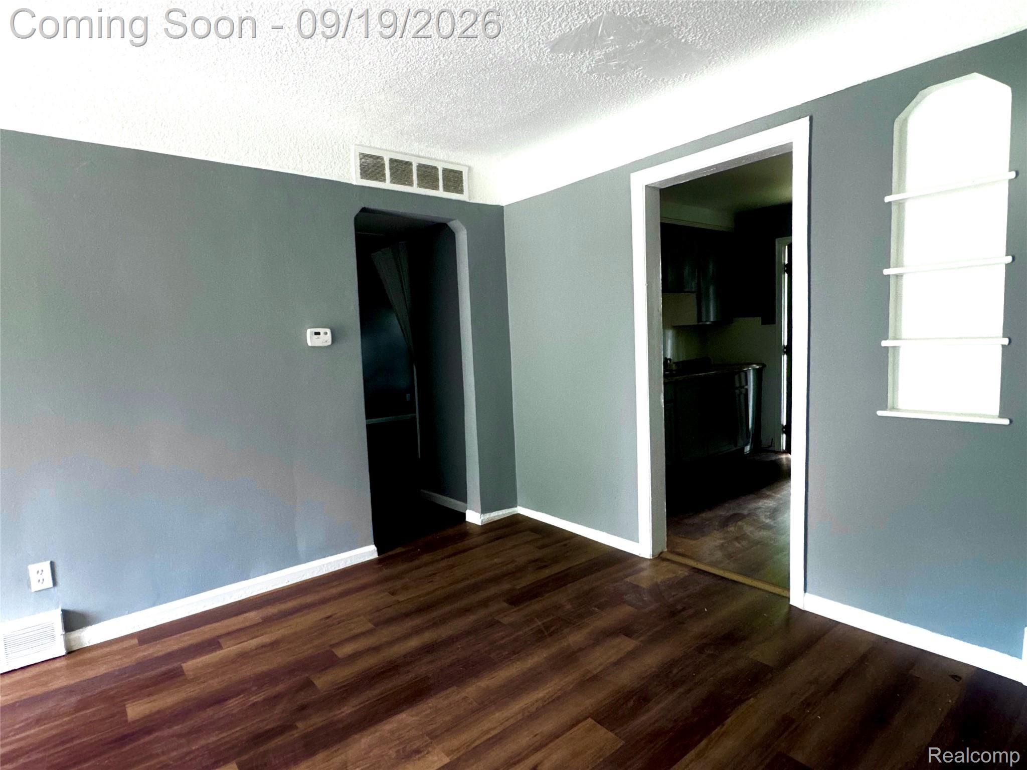 11667 Stahelin Avenue Property Photo 4