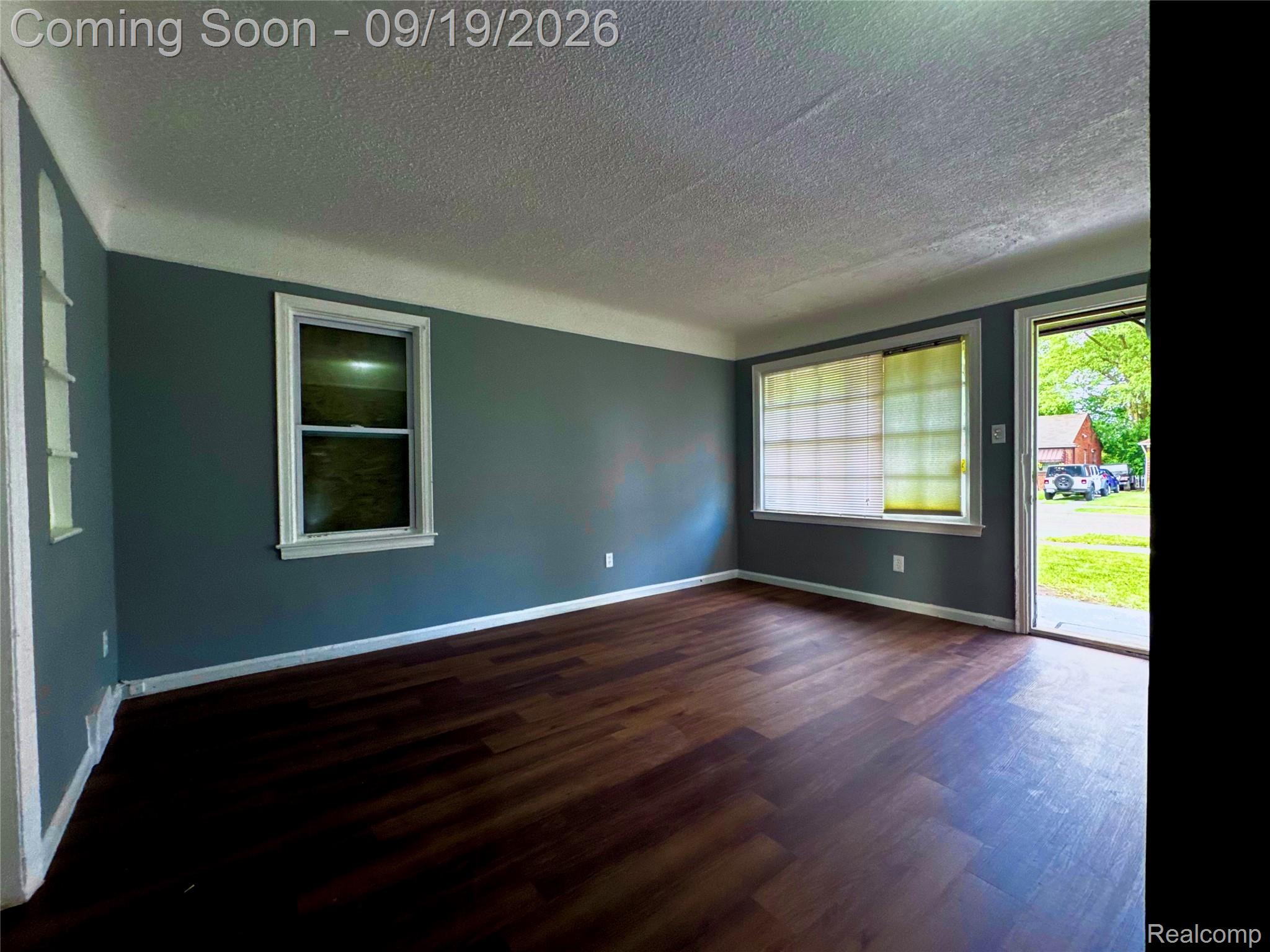 11667 Stahelin Avenue Property Photo 9