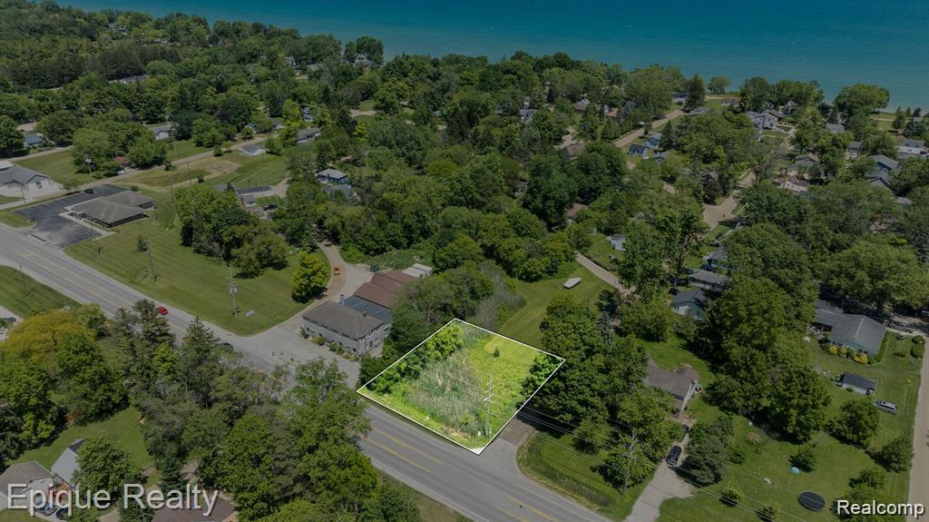 0000 Lakeshore Property Photo 1