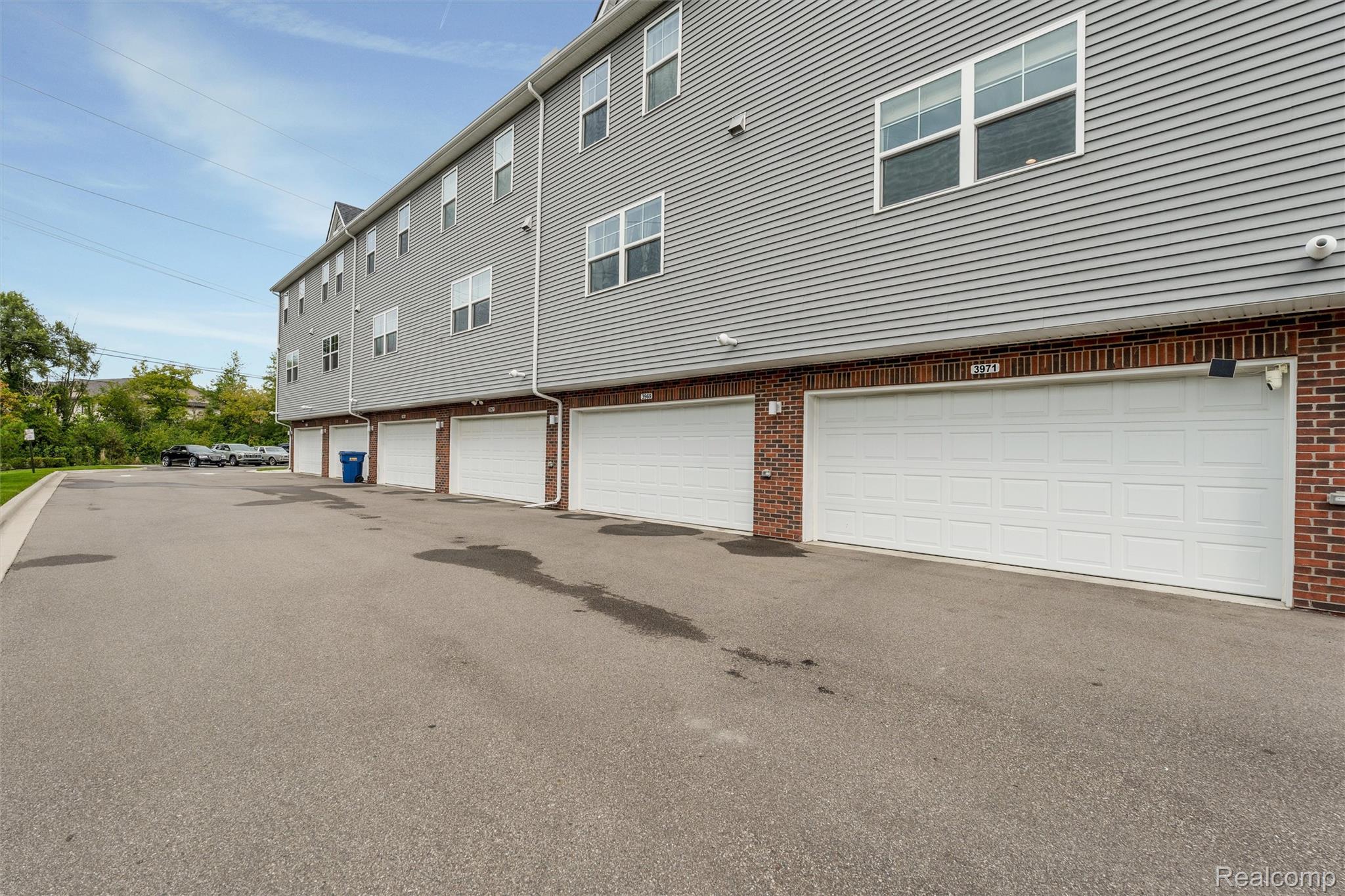 3971 Trailwaycommons Circle Property Photo 15
