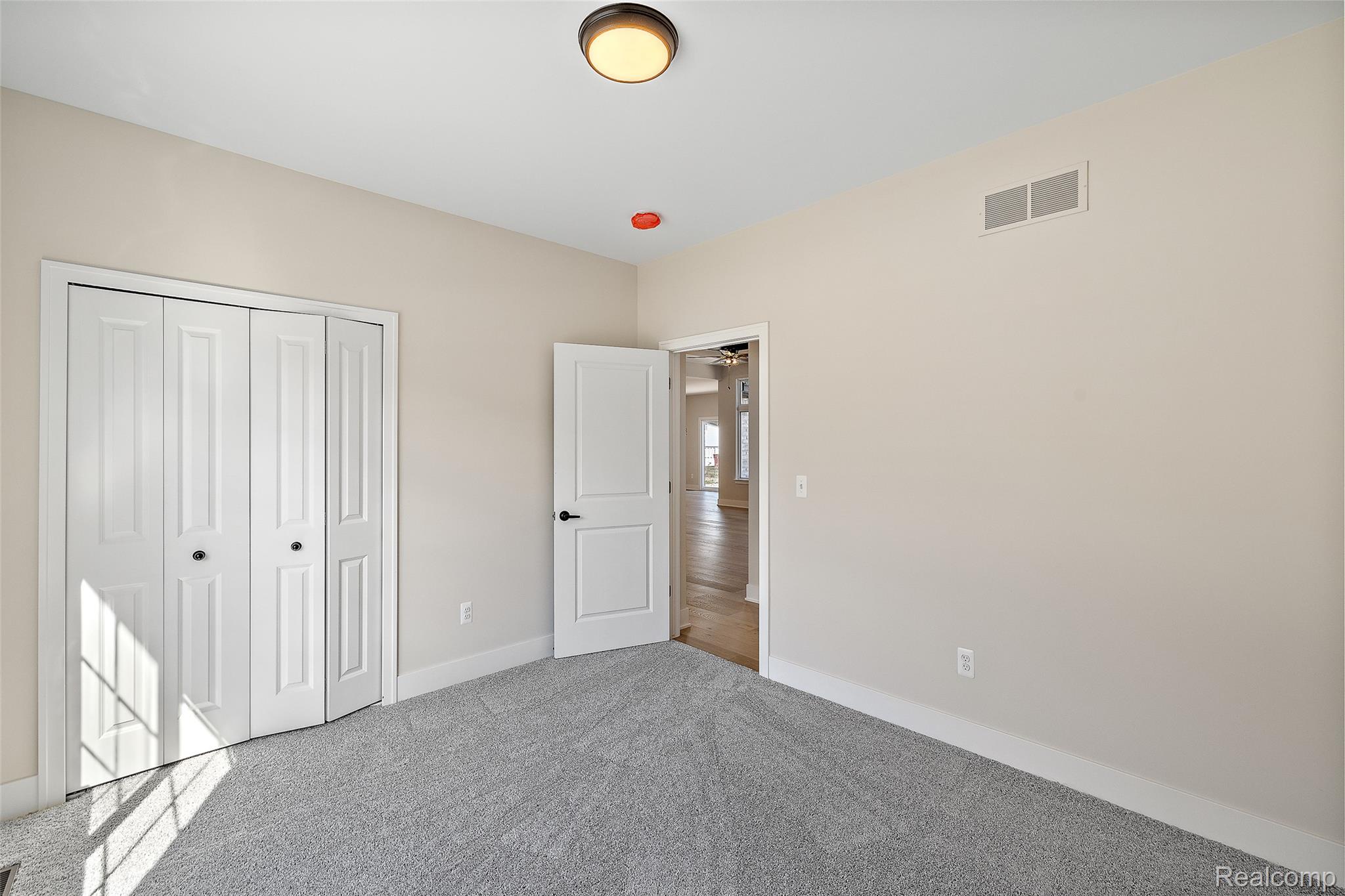 28 Cygnet Circle Property Photo 23