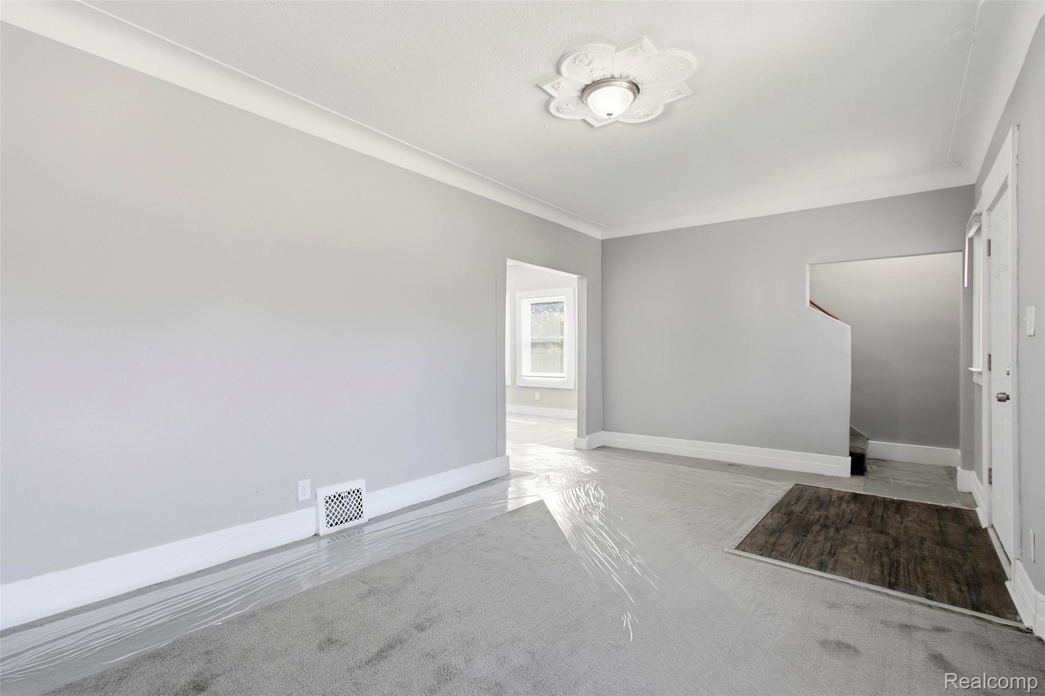 3010 Montclair Street Property Photo 3