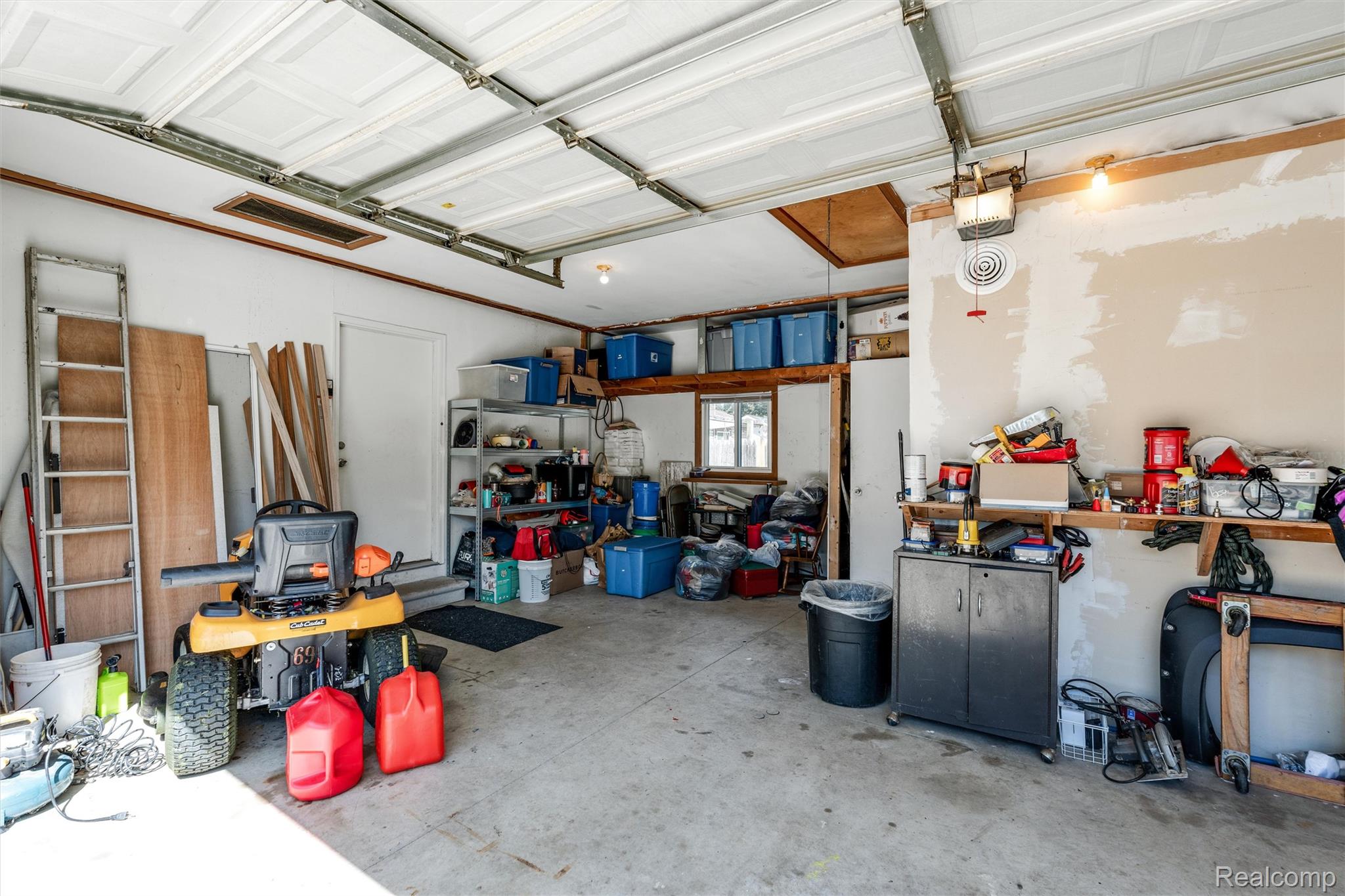 38727 Wade Road Property Photo 14