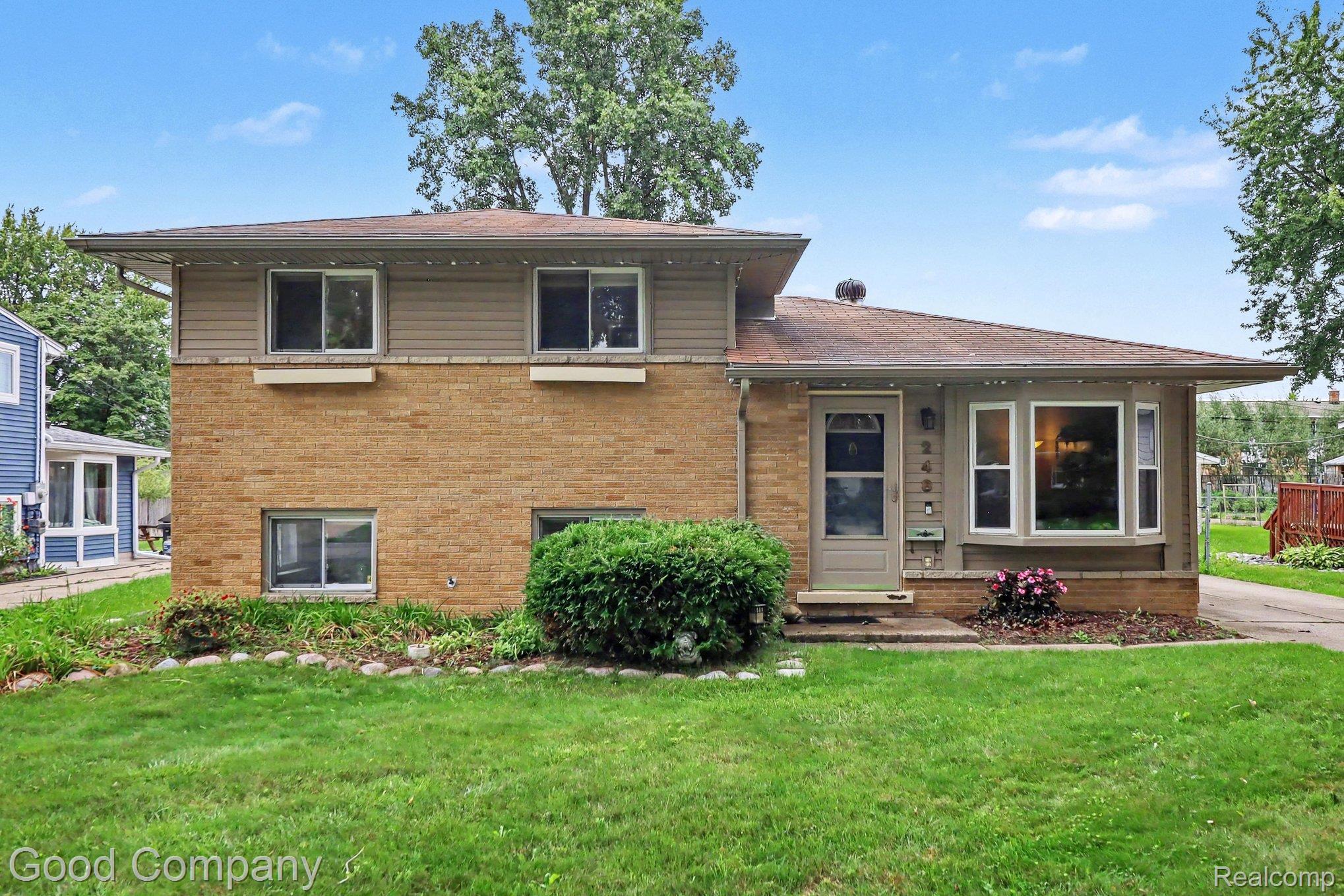 248 Council Avenue Property Photo 1