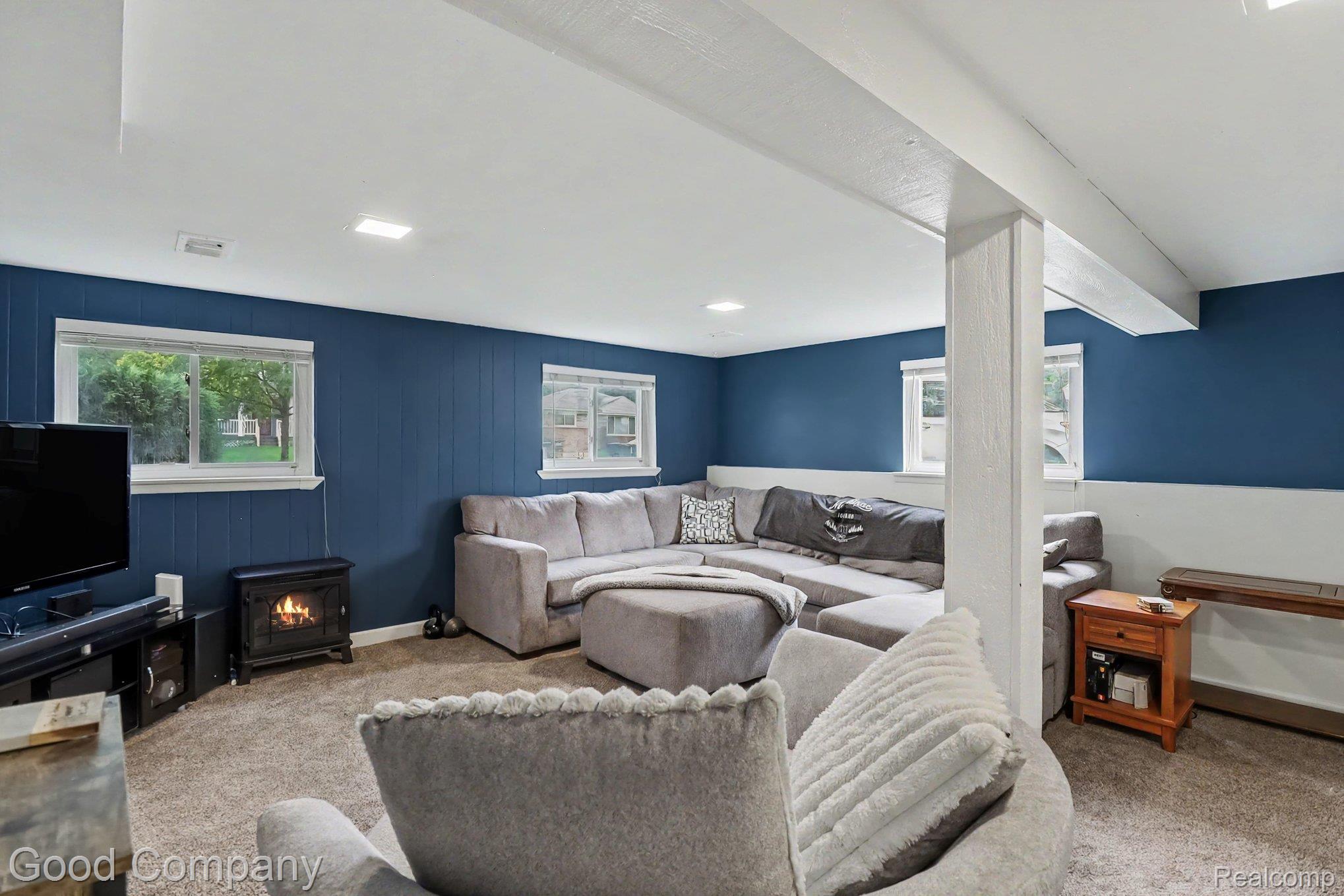 248 Council Avenue Property Photo 11