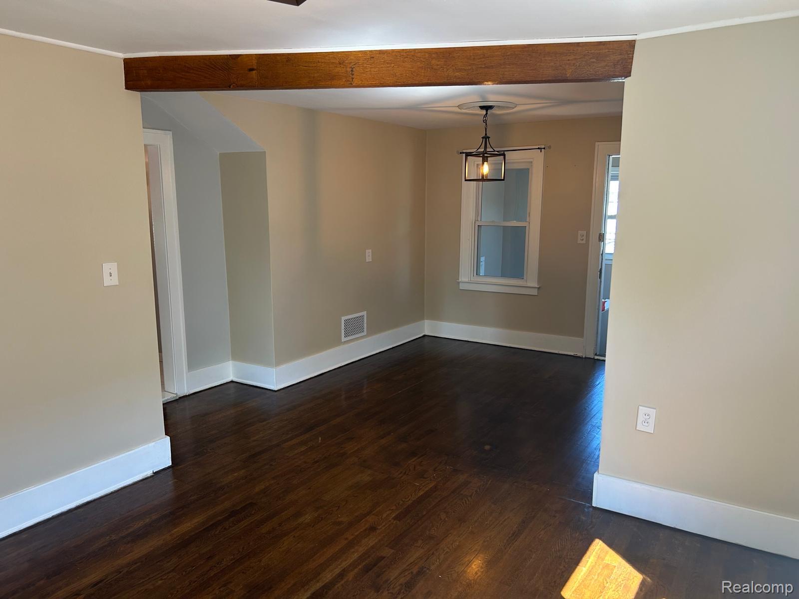 21700 Homer Street Property Photo 2
