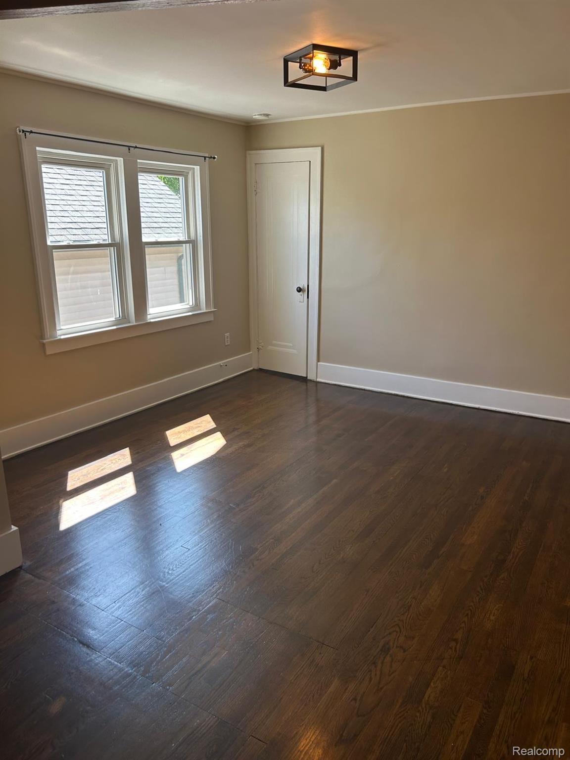 21700 Homer Street Property Photo 4