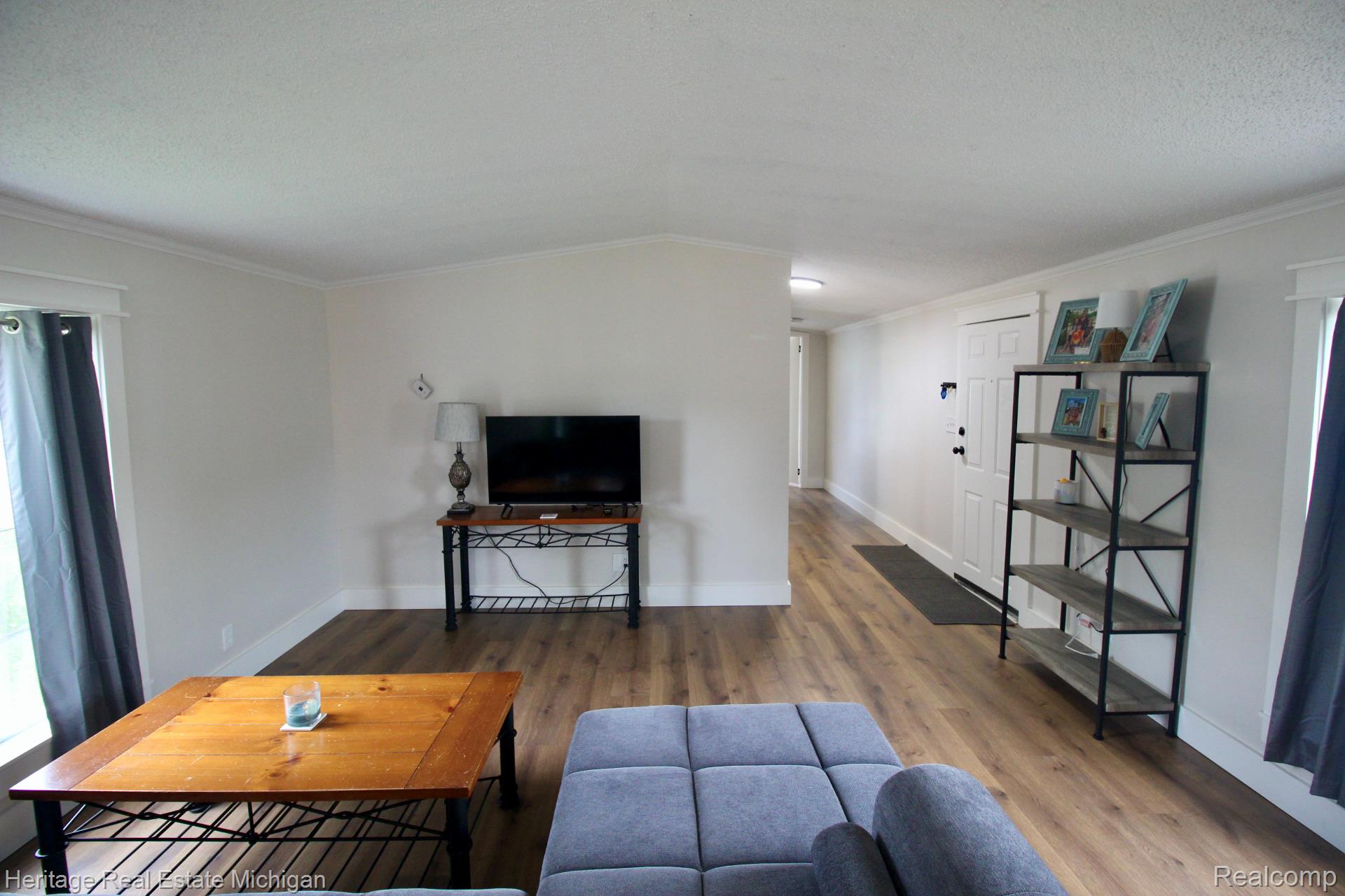 6538 Biscayne Property Photo 3