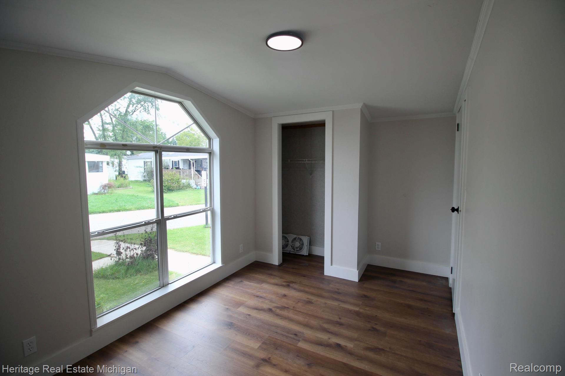 6538 Biscayne Property Photo 7