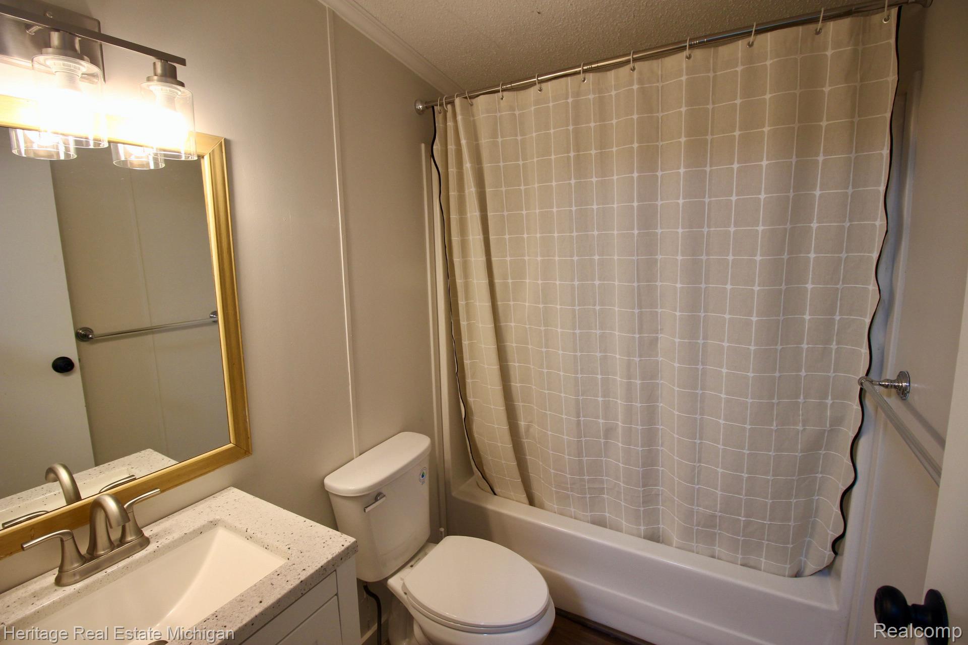 6538 Biscayne Property Photo 10