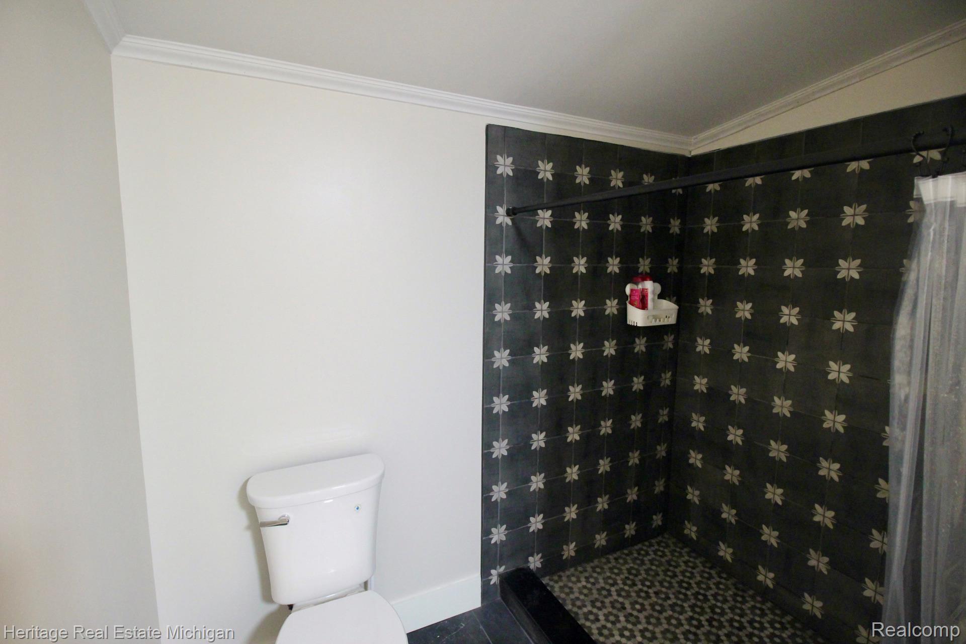 6538 Biscayne Property Photo 16