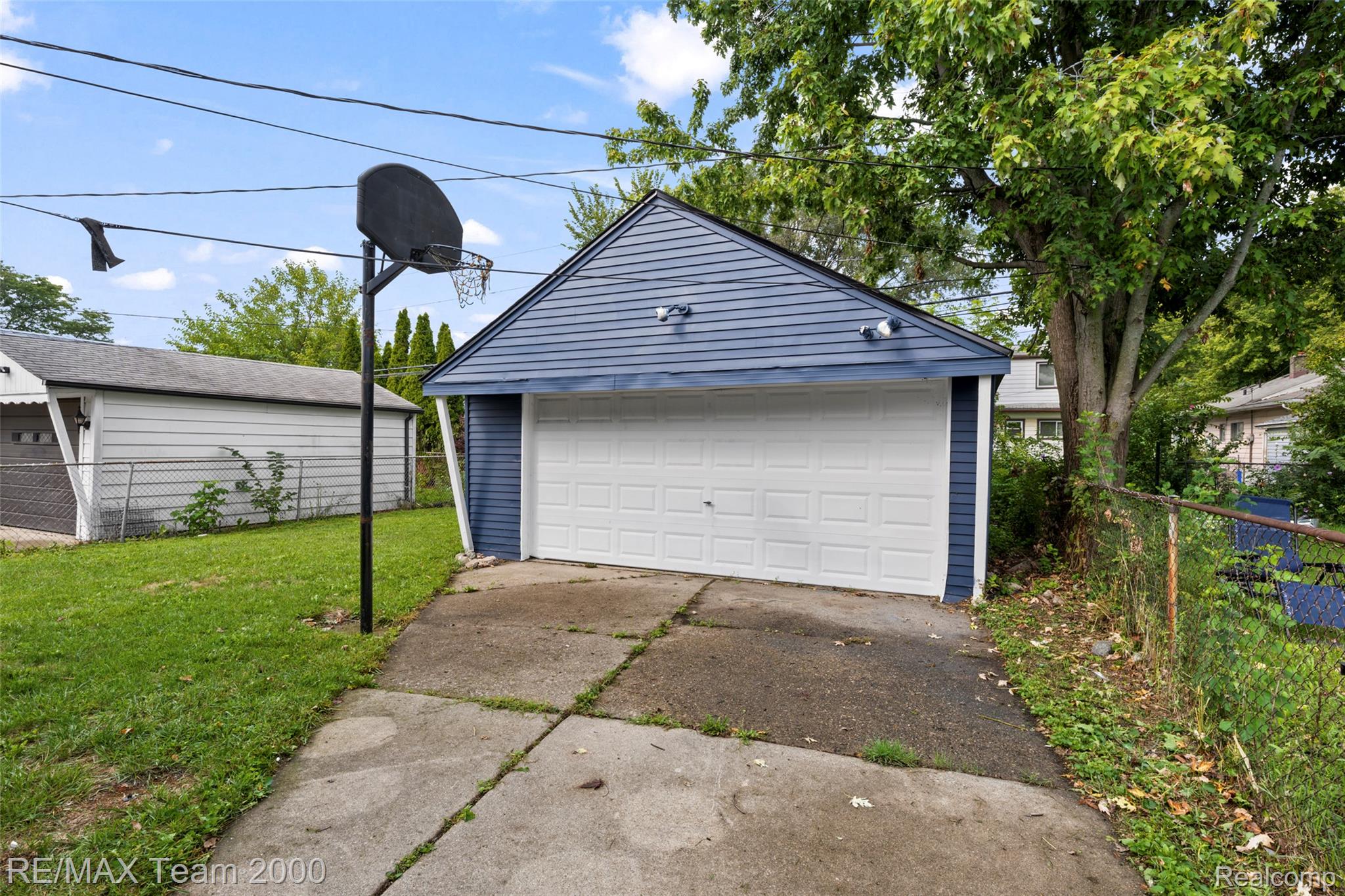 22459 Wilmot Avenue Property Photo 3