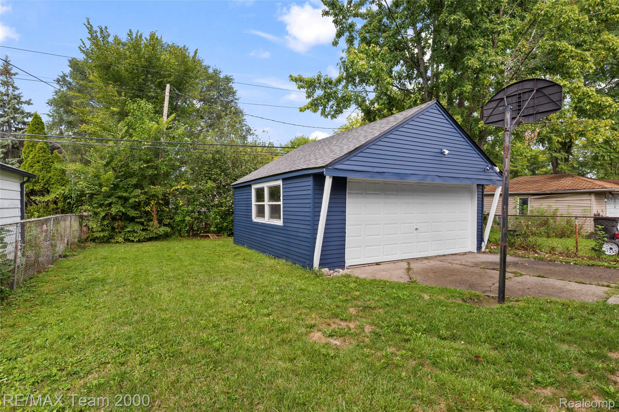 22459 Wilmot Avenue Property Photo 4
