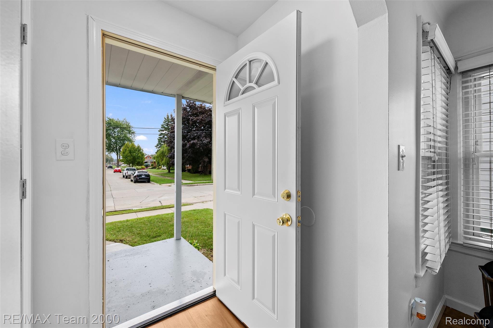 22459 Wilmot Avenue Property Photo 6
