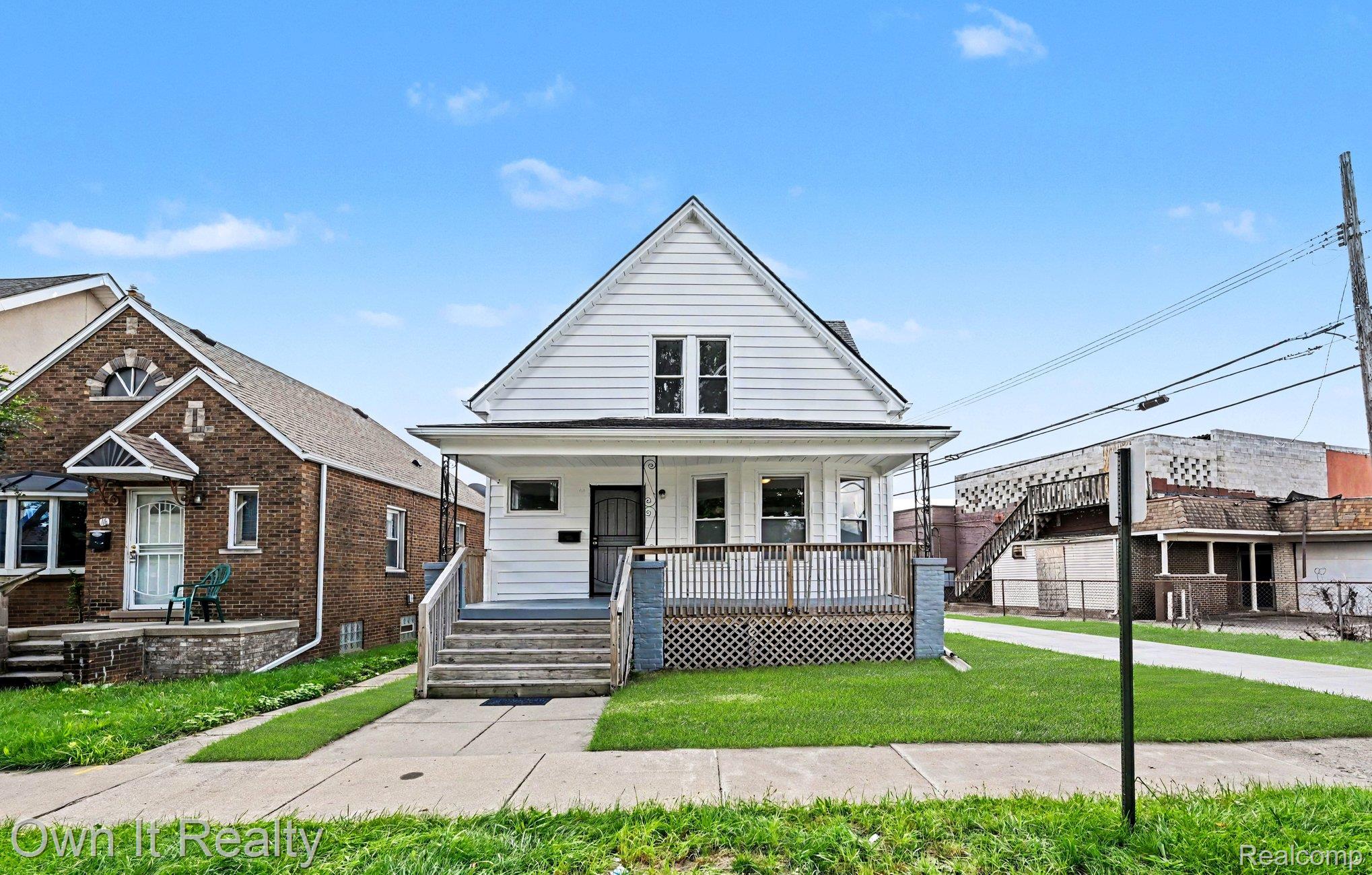 44 Maple Street Property Photo 1